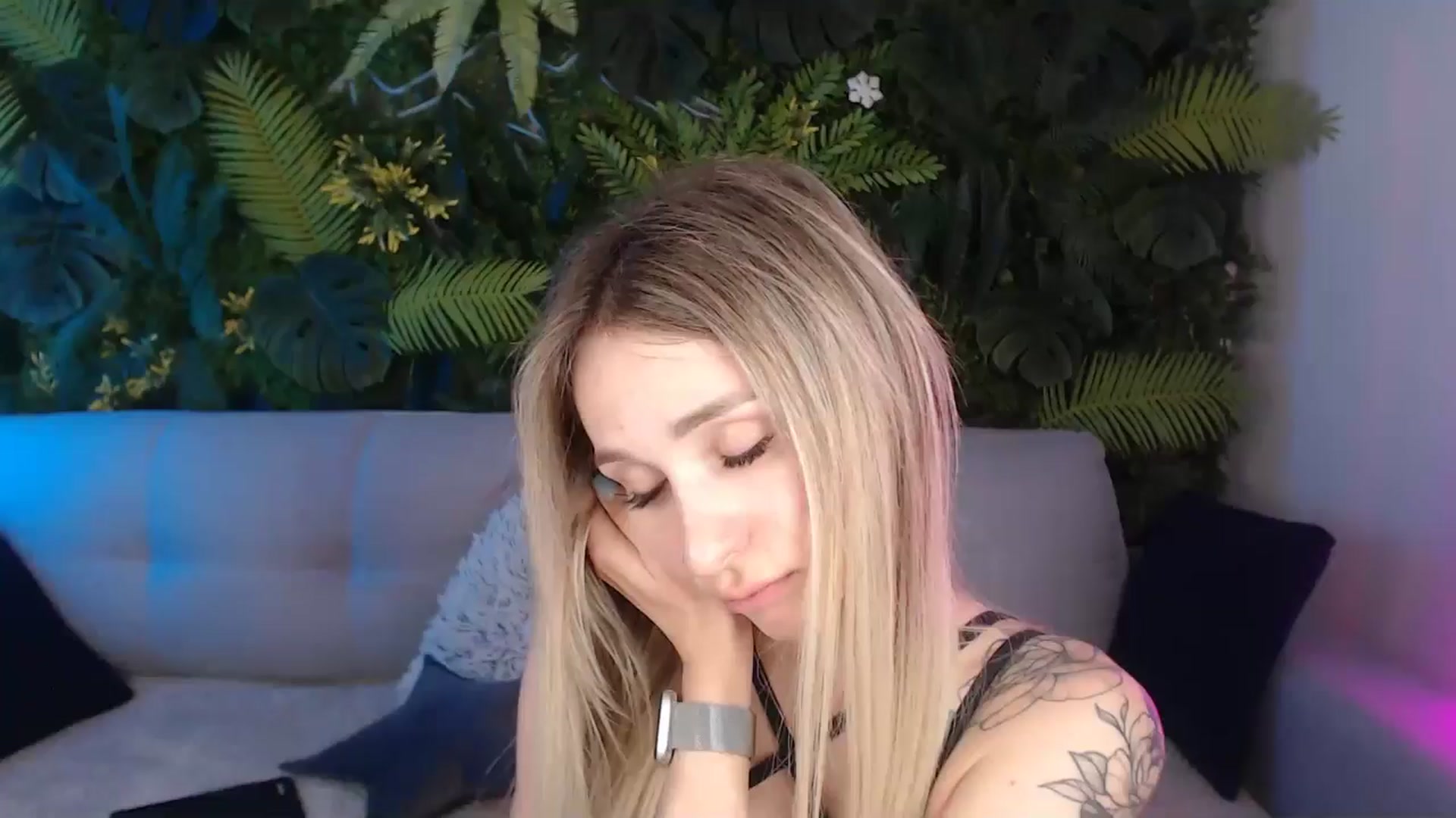 Gallery image thumbnail from Horny_Blond's myfreecams stream on, 07/29/2024, 14:03 image 2 of 20