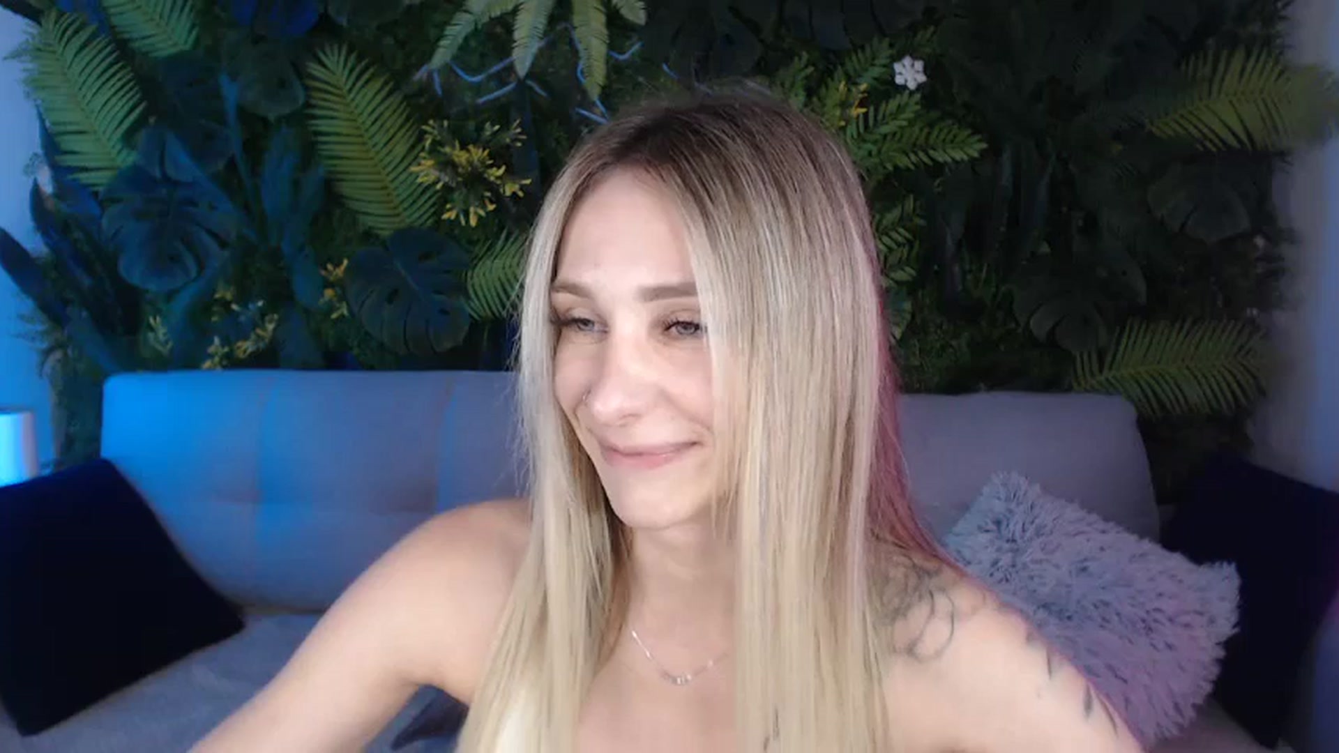 Gallery image thumbnail from Horny_Blond's myfreecams stream on, 07/30/2024, 08:35 image 17 of 20