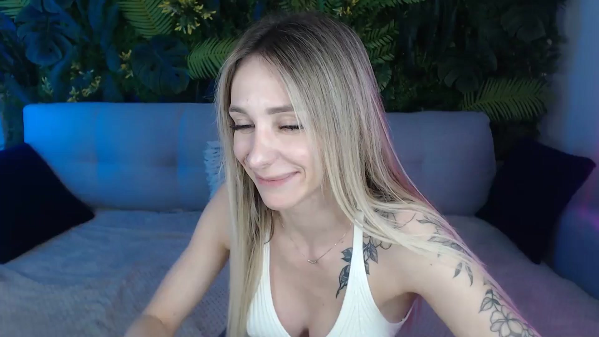 Gallery image thumbnail from Horny_Blond's myfreecams stream on, 07/30/2024, 10:02 image 1 of 20