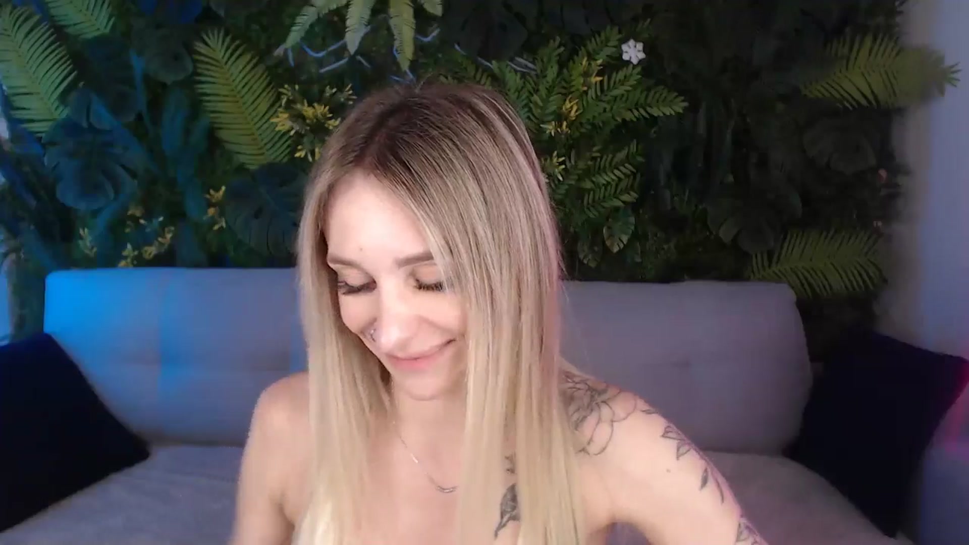 Gallery image thumbnail from Horny_Blond's myfreecams stream on, 07/30/2024, 10:15 image 9 of 20