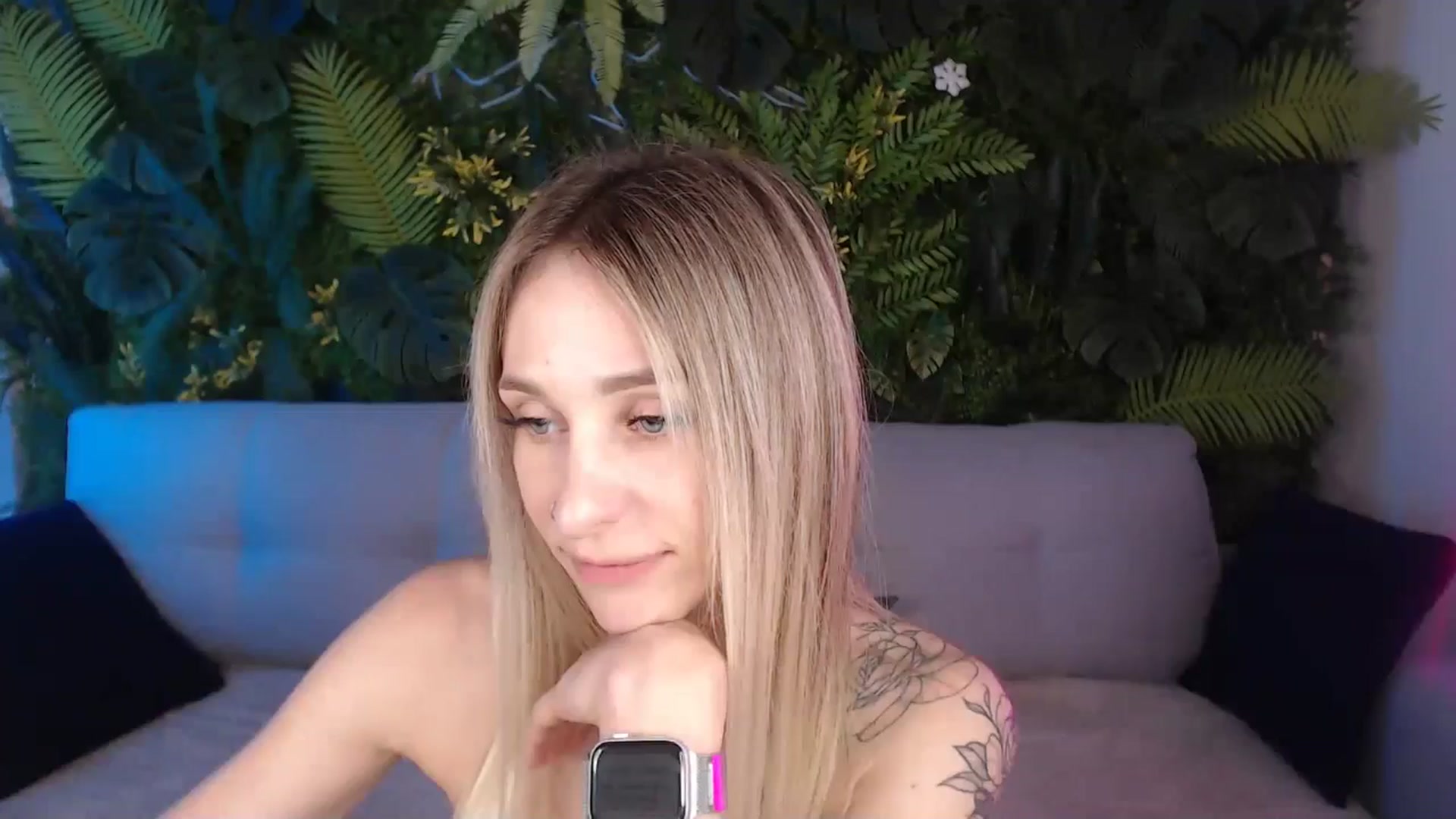 Gallery image thumbnail from Horny_Blond's myfreecams stream on, 07/30/2024, 10:15 image 11 of 20