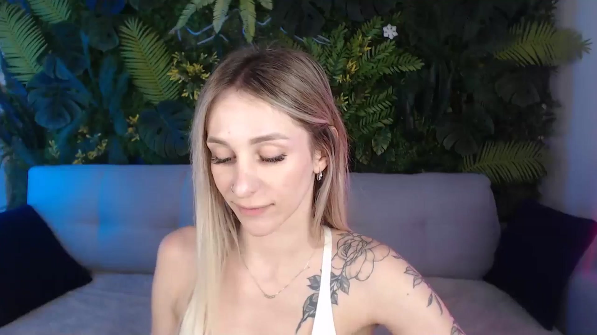 Gallery image thumbnail from Horny_Blond's myfreecams stream on, 07/30/2024, 10:15 image 15 of 20