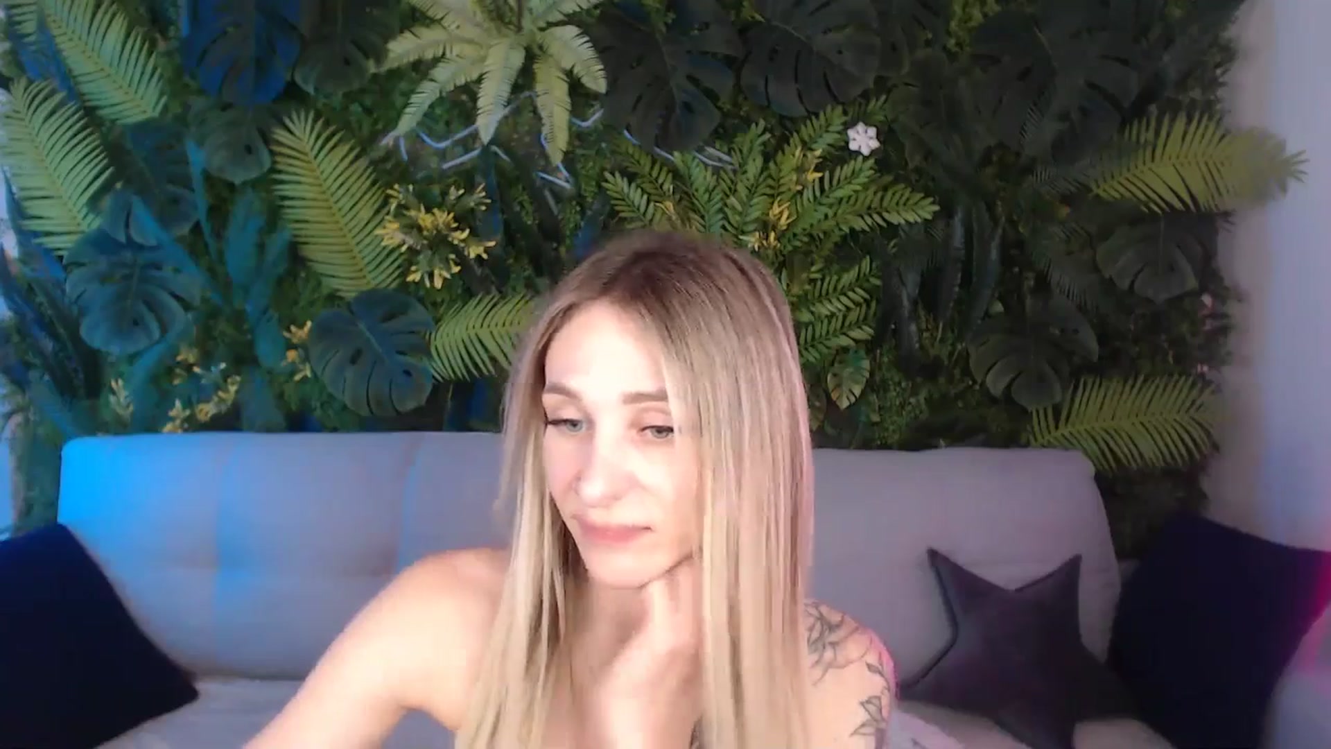 Gallery image thumbnail from Horny_Blond's myfreecams stream on, 07/30/2024, 13:38 image 4 of 20