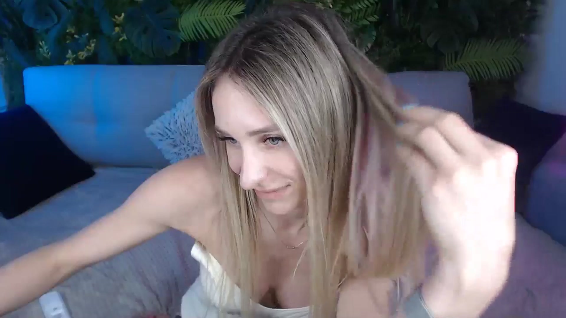 Gallery image thumbnail from Horny_Blond's myfreecams stream on, 07/30/2024, 13:55 image 4 of 20