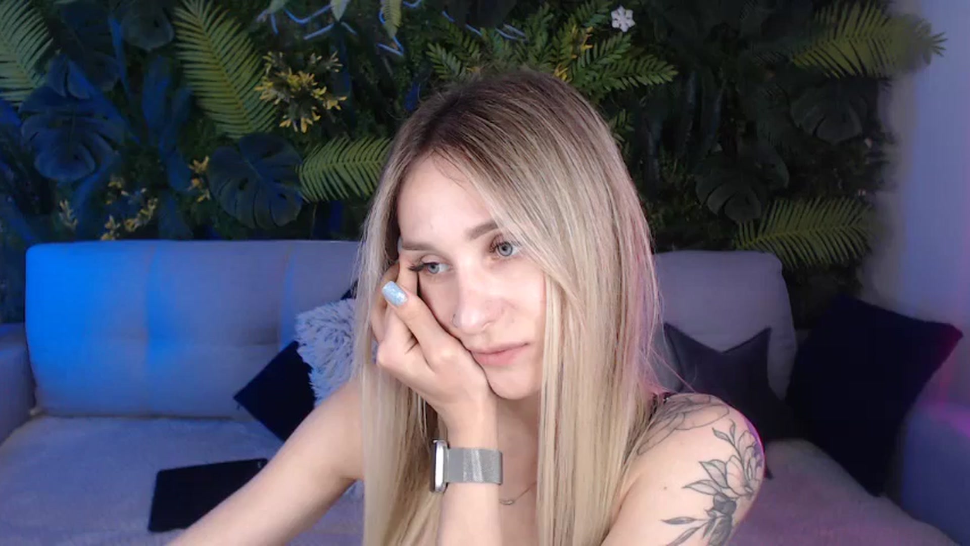 Gallery image thumbnail from Horny_Blond's myfreecams stream on, 07/31/2024, 10:24 image 7 of 20