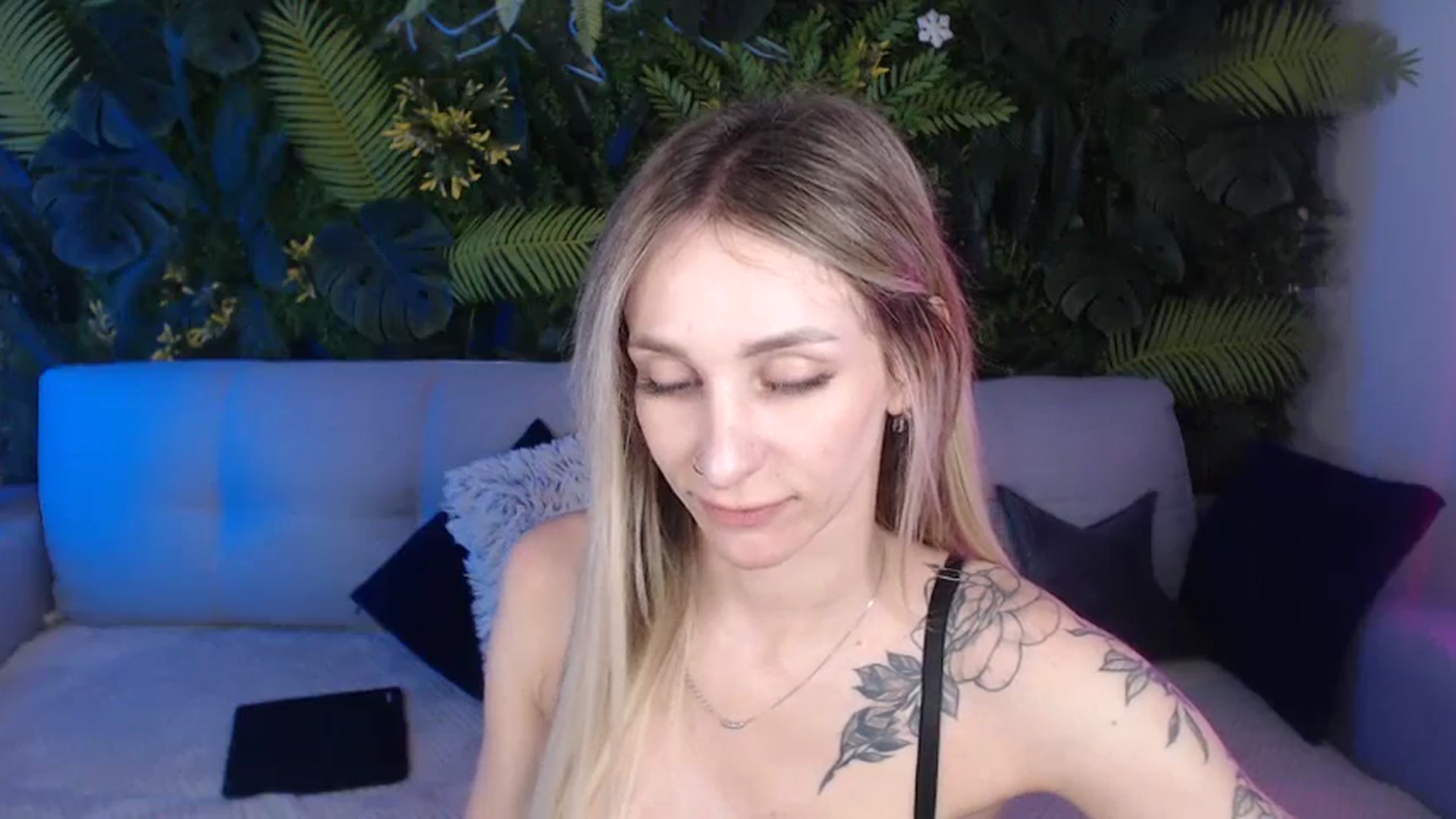 Gallery image thumbnail from Horny_Blond's myfreecams stream on, 07/31/2024, 10:24 image 9 of 20