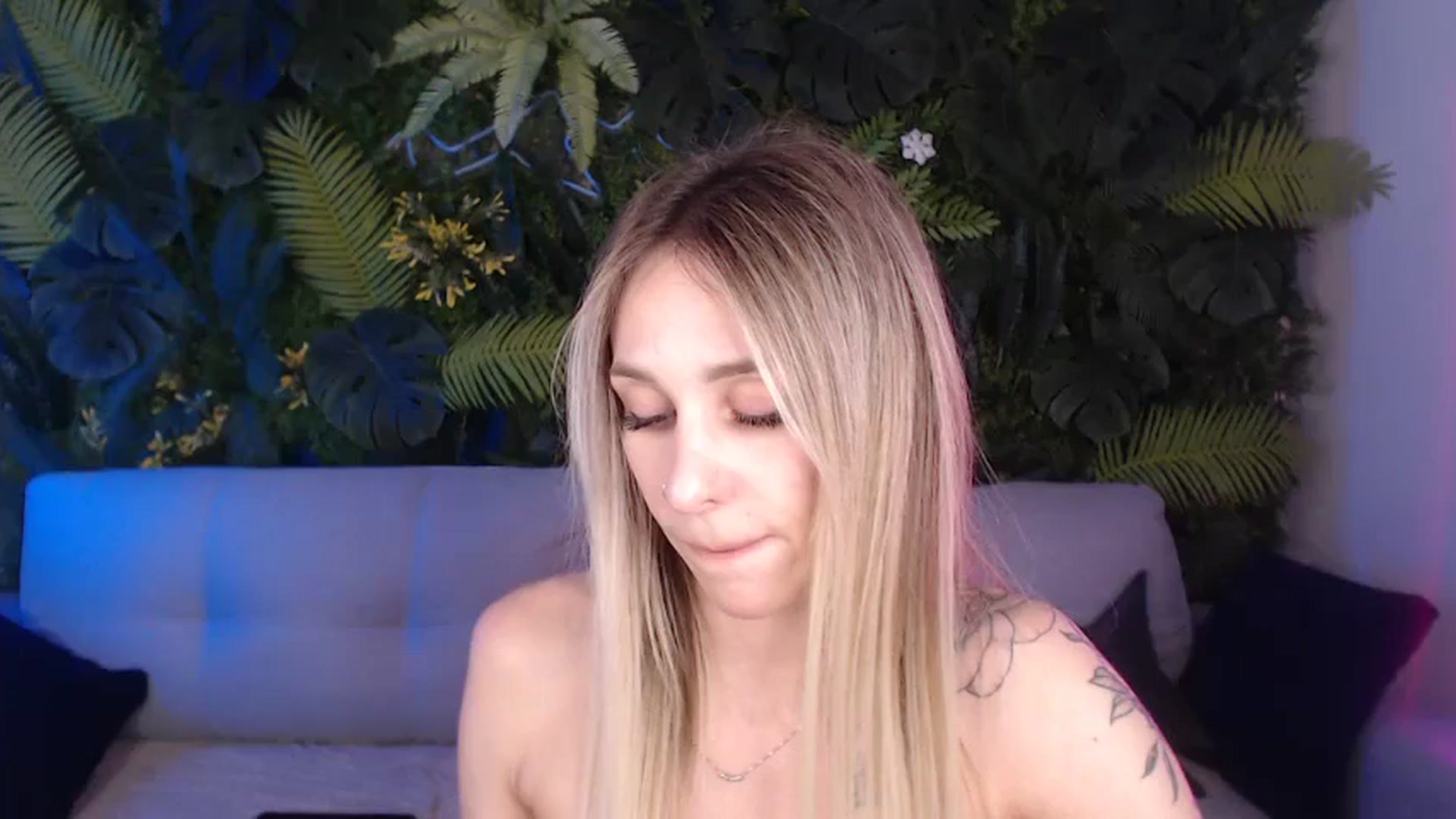 Gallery image thumbnail from Horny_Blond's myfreecams stream on, 07/31/2024, 12:39 image 3 of 20