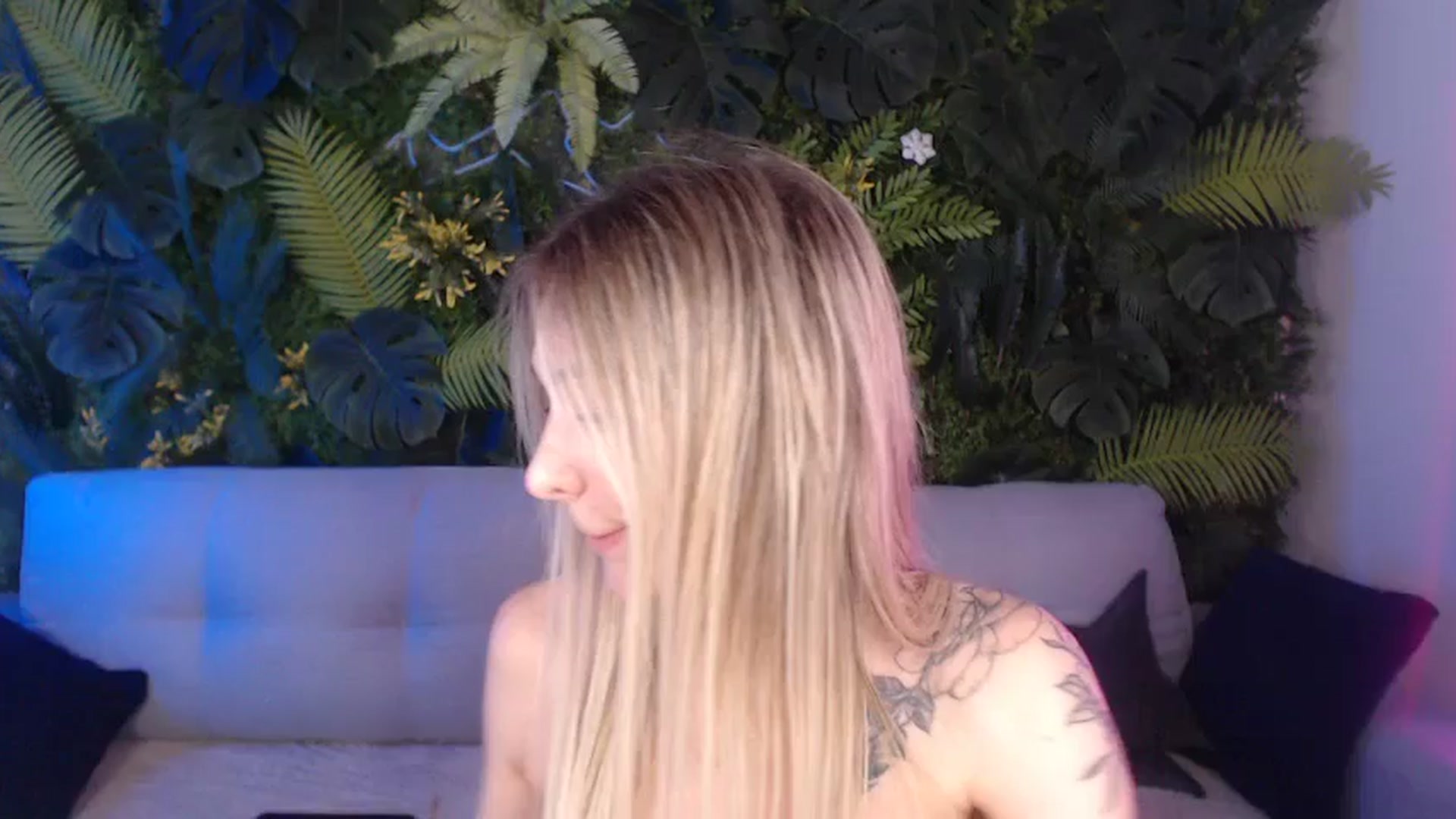 Gallery image thumbnail from Horny_Blond's myfreecams stream on, 07/31/2024, 12:39 image 2 of 20