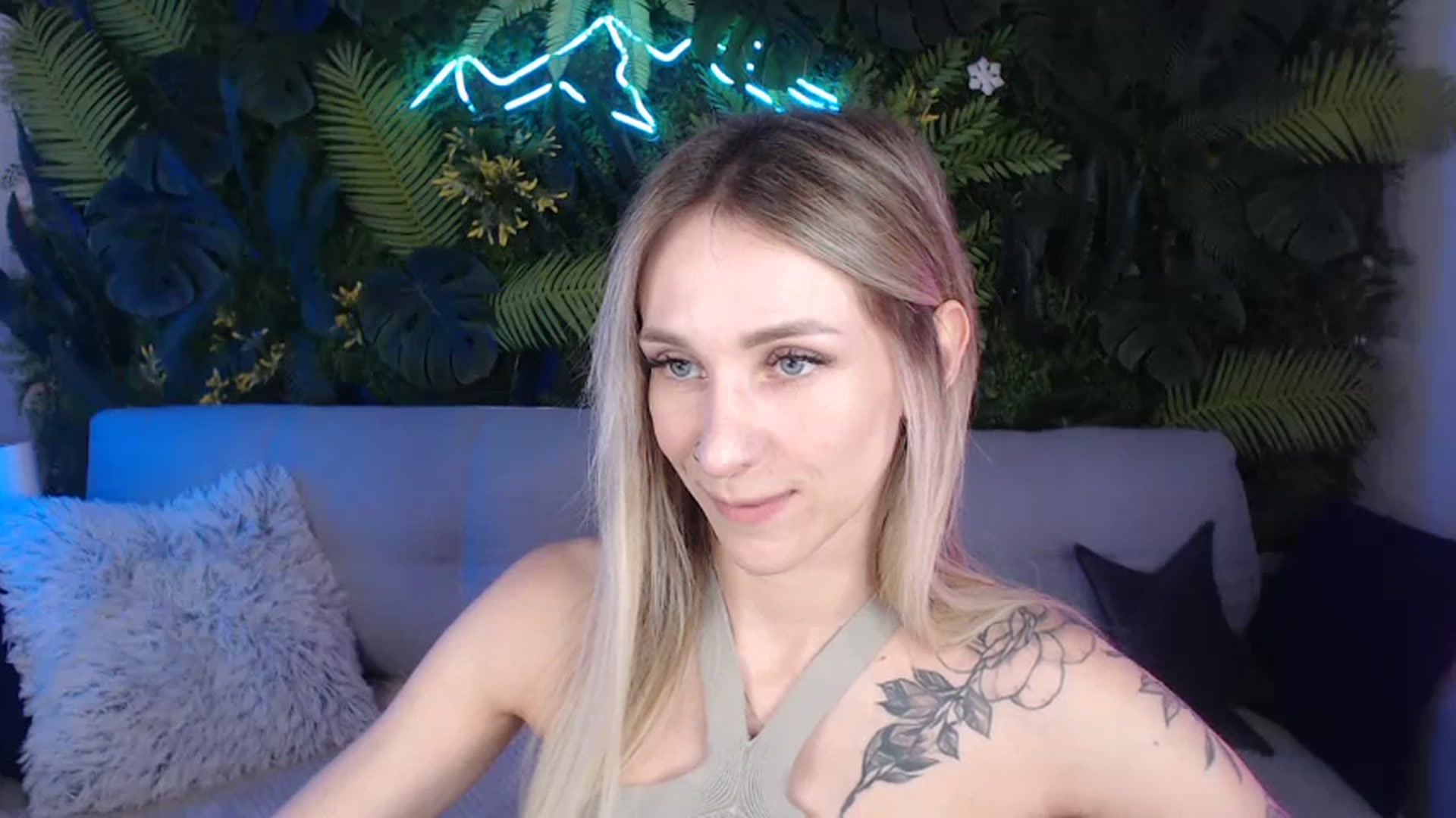 Gallery image thumbnail from Horny_Blond's myfreecams stream on, 08/02/2024, 08:14 image 5 of 20