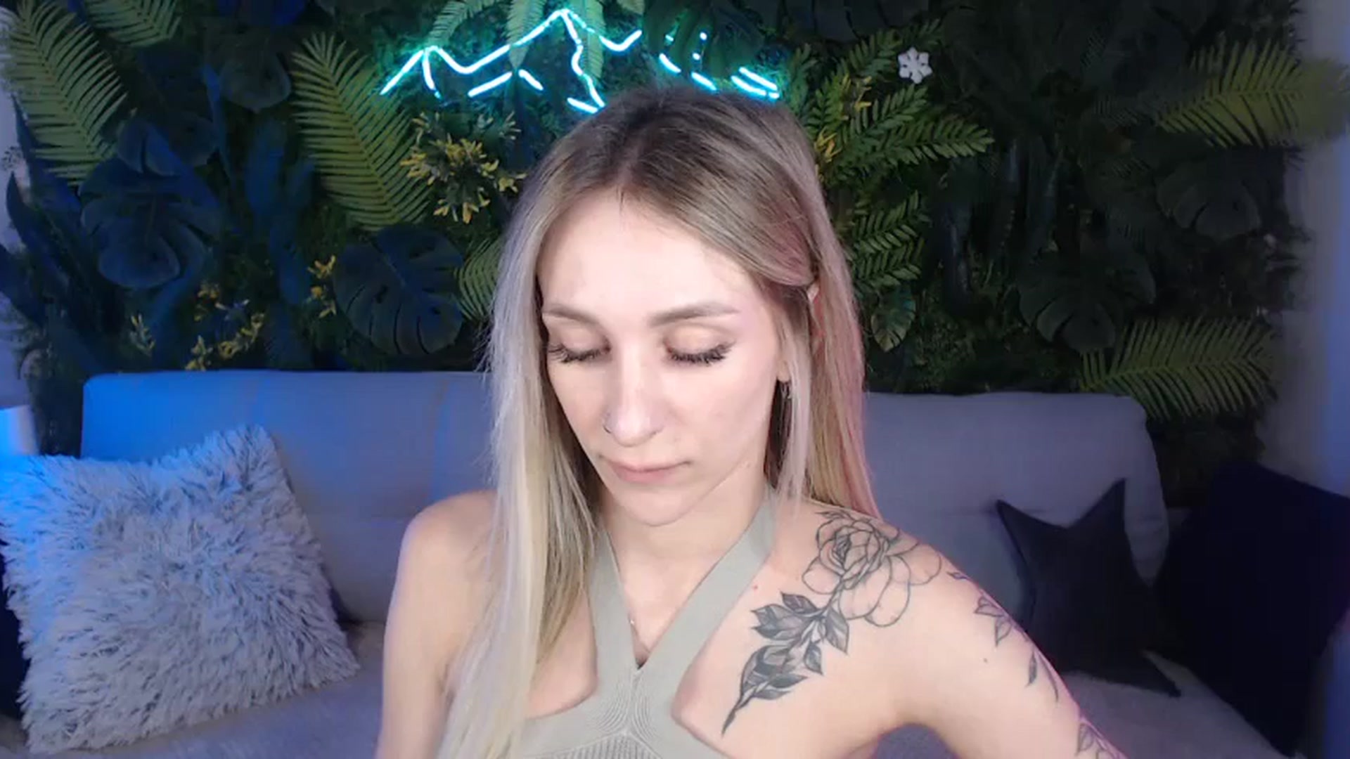 Gallery image thumbnail from Horny_Blond's myfreecams stream on, 08/02/2024, 08:14 image 2 of 20