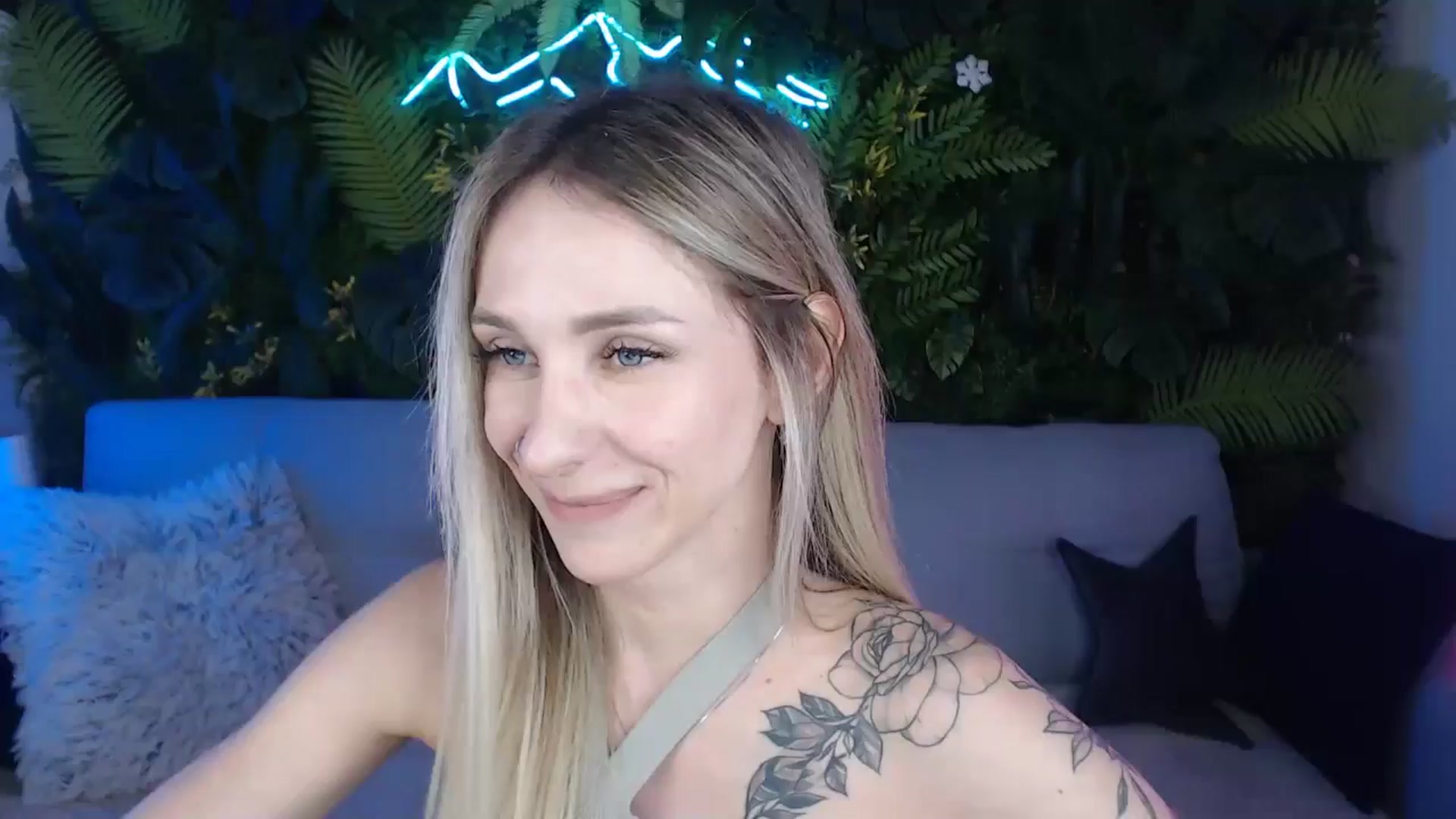 Gallery image thumbnail from Horny_Blond's myfreecams stream on, 08/02/2024, 09:03 image 2 of 20