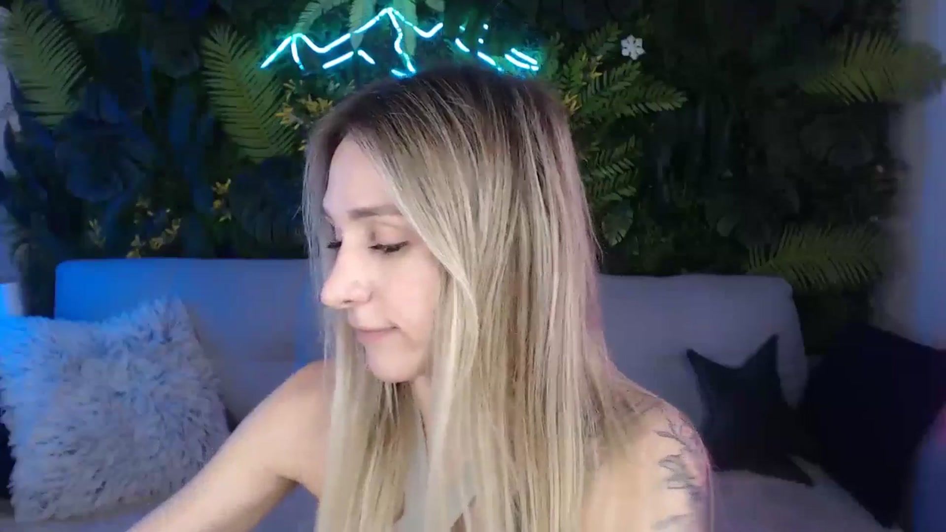 Gallery image thumbnail from Horny_Blond's myfreecams stream on, 08/02/2024, 09:03 image 14 of 20