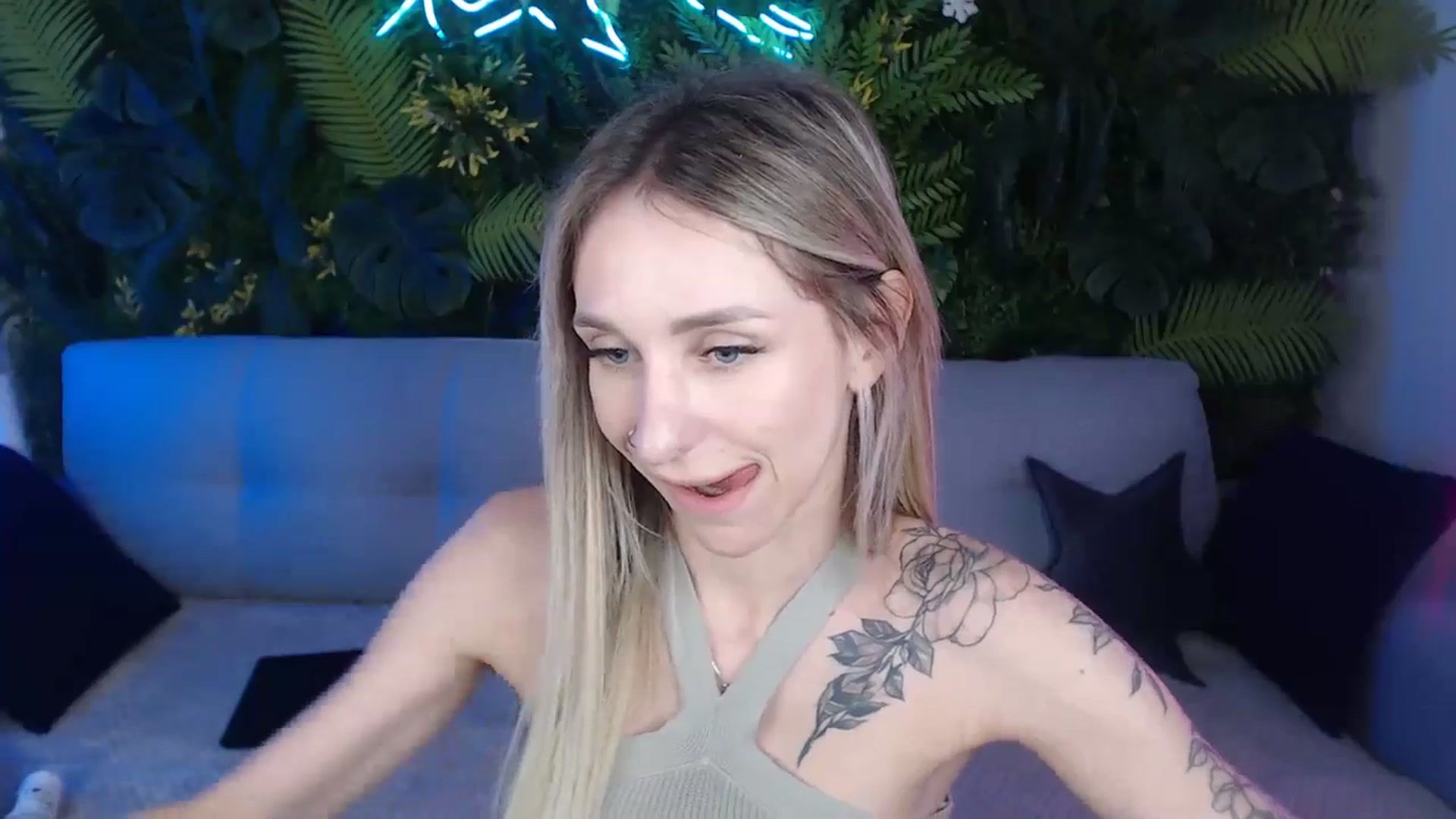 Gallery image thumbnail from Horny_Blond's myfreecams stream on, 08/02/2024, 12:34 image 4 of 20