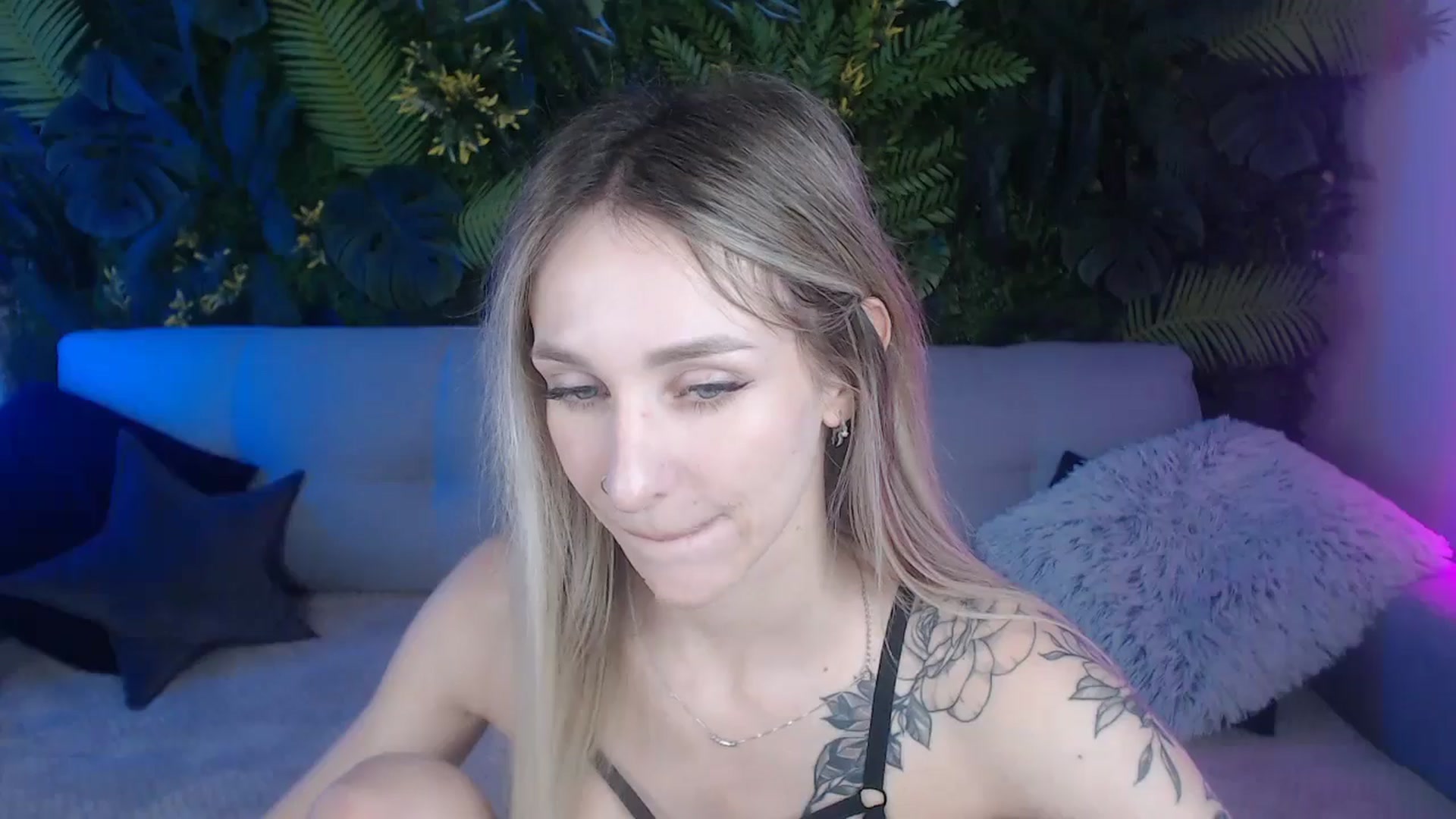 Gallery image thumbnail from Horny_Blond's myfreecams stream on, 08/05/2024, 08:47 image 7 of 20