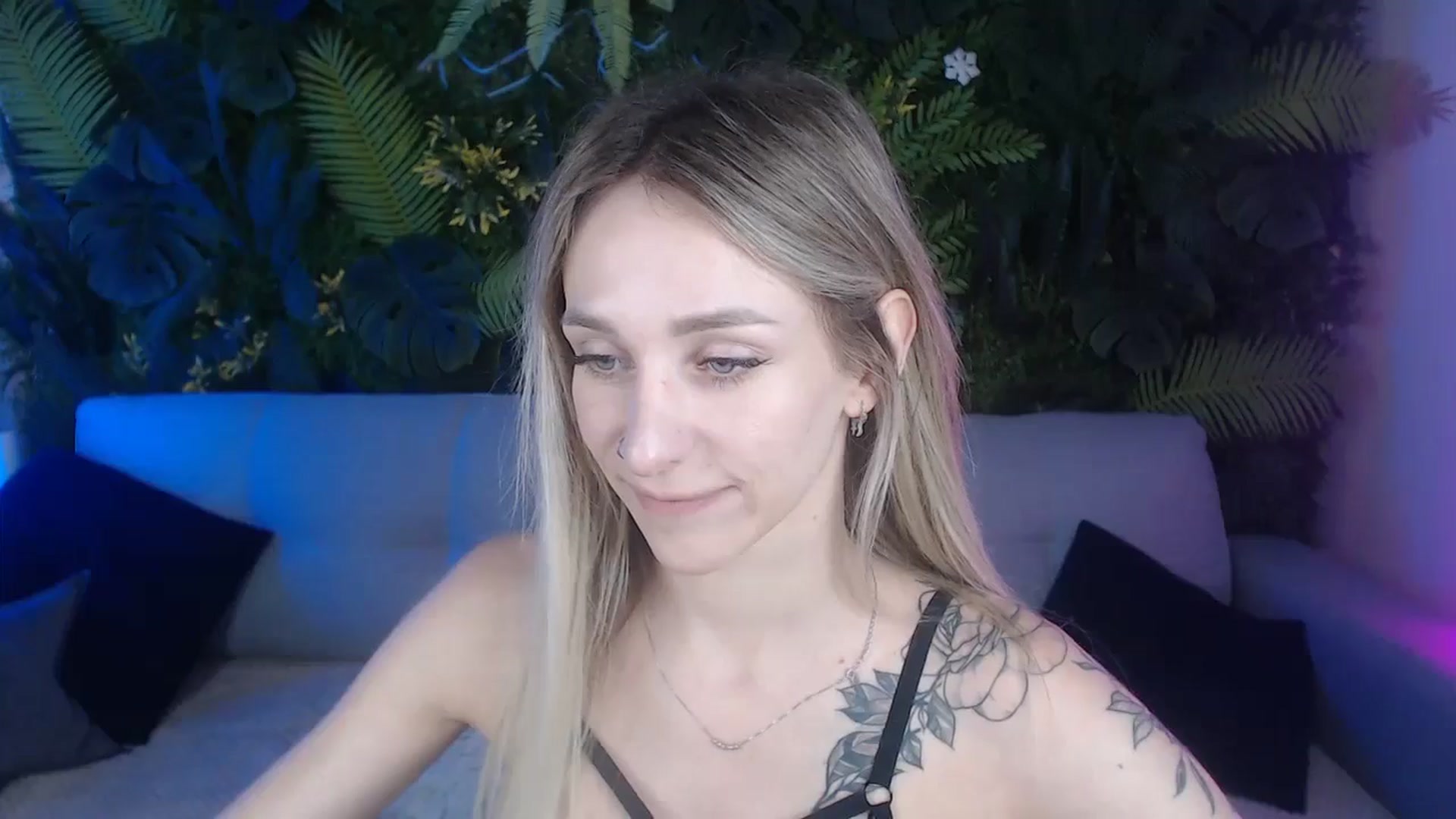 Gallery image thumbnail from Horny_Blond's myfreecams stream on, 08/05/2024, 09:28 image 7 of 20