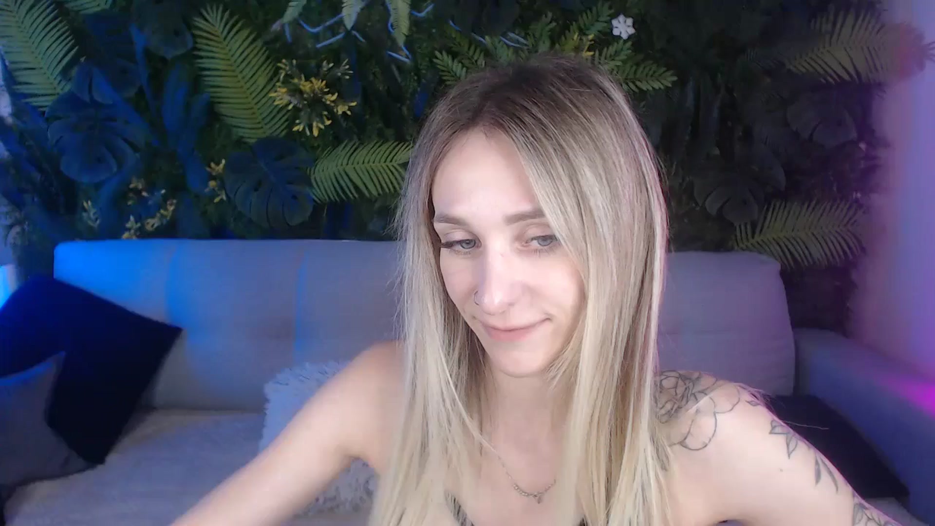 Gallery image thumbnail from Horny_Blond's myfreecams stream on, 08/05/2024, 10:28 image 8 of 20