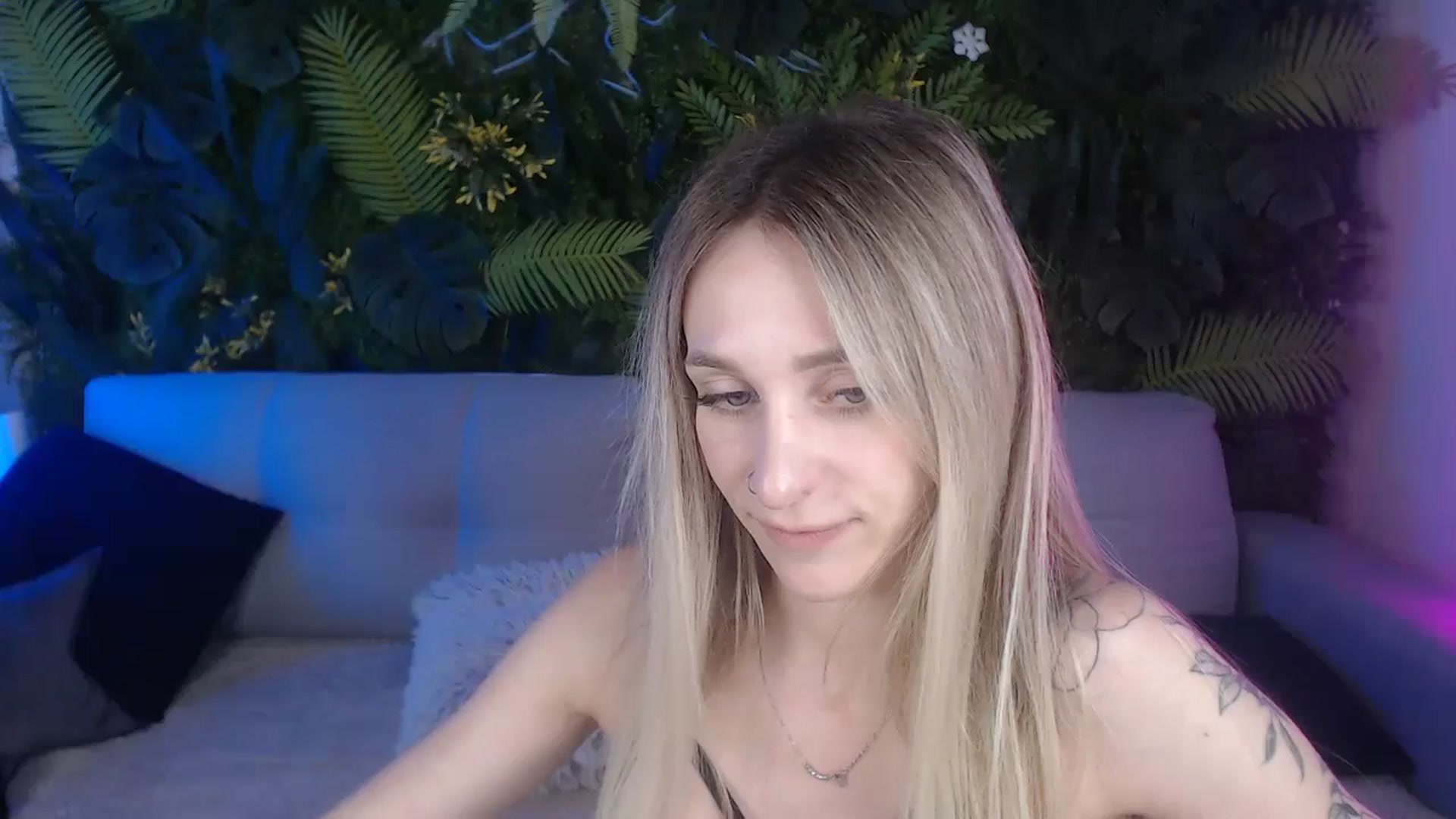 Gallery image thumbnail from Horny_Blond's myfreecams stream on, 08/05/2024, 10:28 image 12 of 20