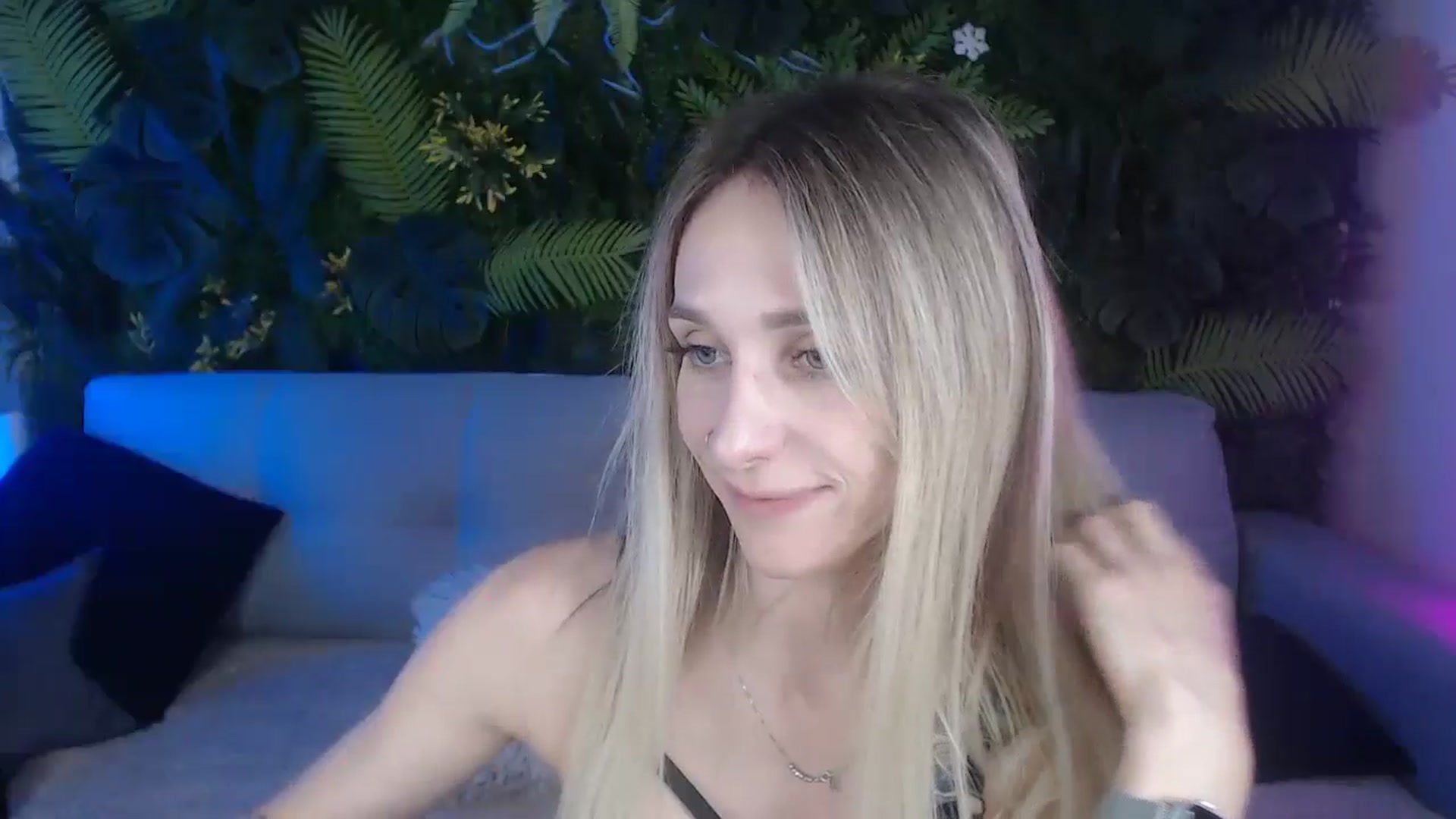 Gallery image thumbnail from Horny_Blond's myfreecams stream on, 08/05/2024, 10:28 image 11 of 20