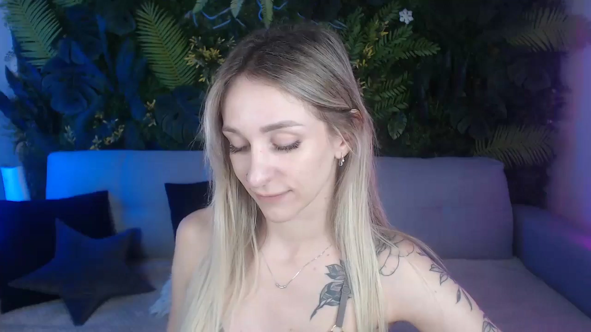 Gallery image thumbnail from Horny_Blond's myfreecams stream on, 08/06/2024, 09:02 image 16 of 20