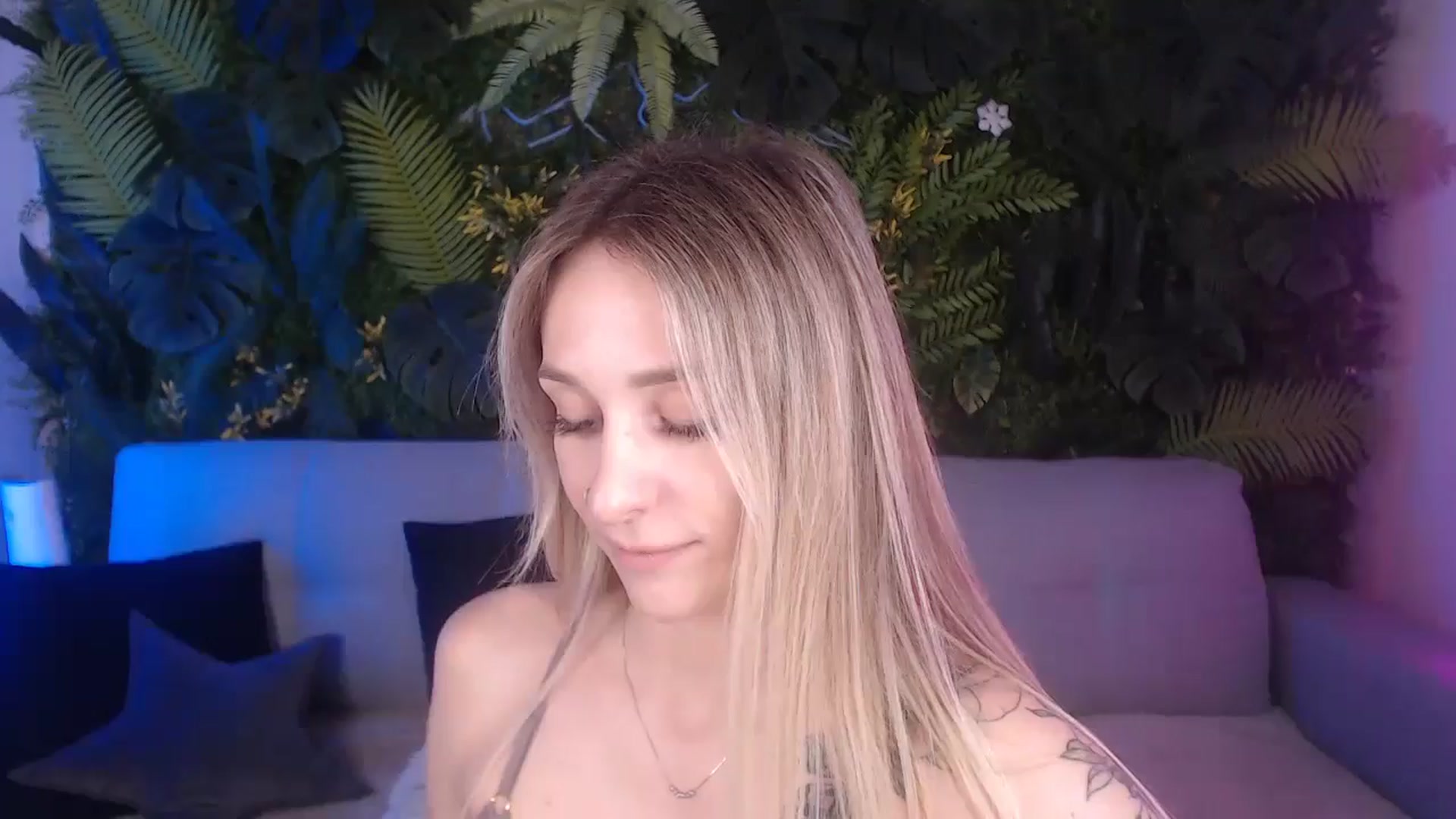 Gallery image thumbnail from Horny_Blond's myfreecams stream on, 08/06/2024, 09:02 image 15 of 20