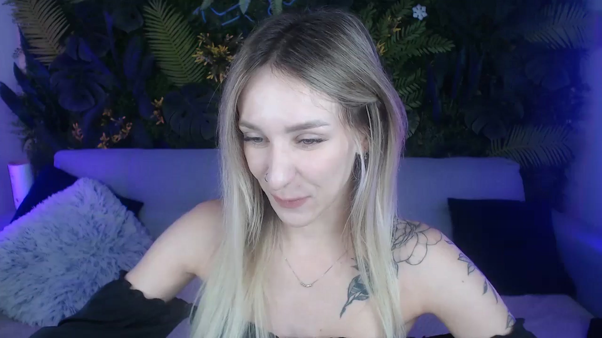 Gallery image thumbnail from Horny_Blond's myfreecams stream on, 08/10/2024, 08:20 image 7 of 20