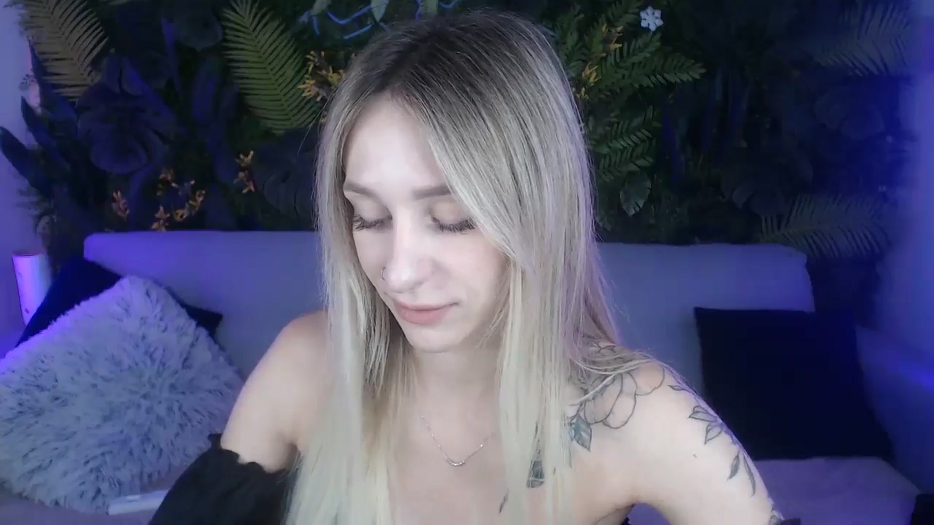 Gallery image thumbnail from Horny_Blond's myfreecams stream on, 08/10/2024, 08:20 image 5 of 20
