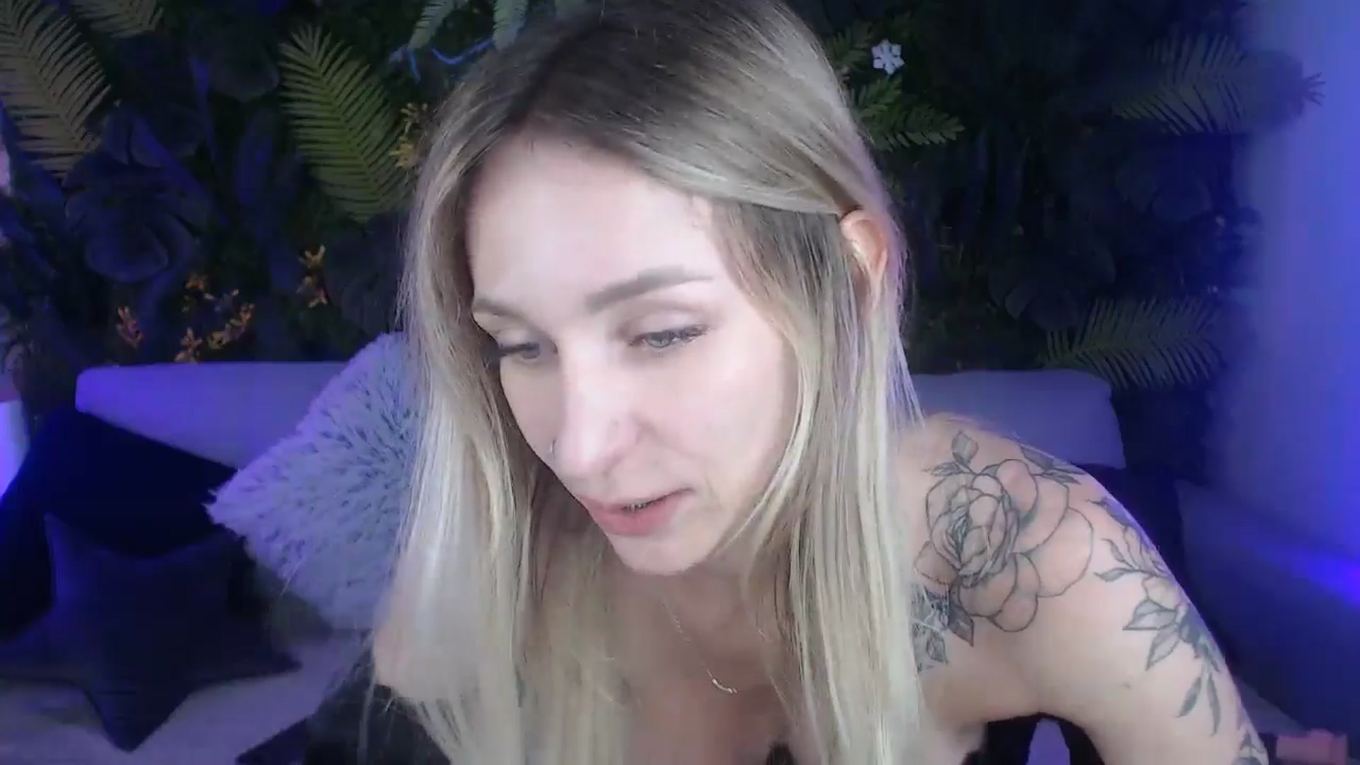 Gallery image thumbnail from Horny_Blond's myfreecams stream on, 08/10/2024, 12:50 image 18 of 20