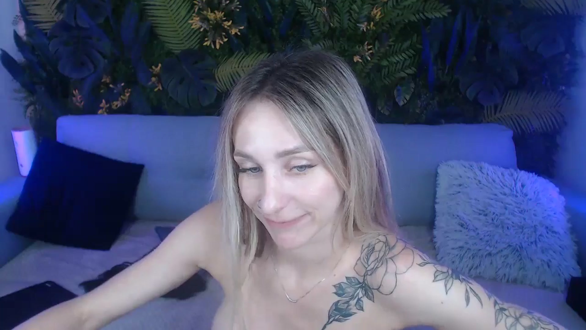 Gallery image thumbnail from Horny_Blond's myfreecams stream on, 08/11/2024, 12:46 image 7 of 20