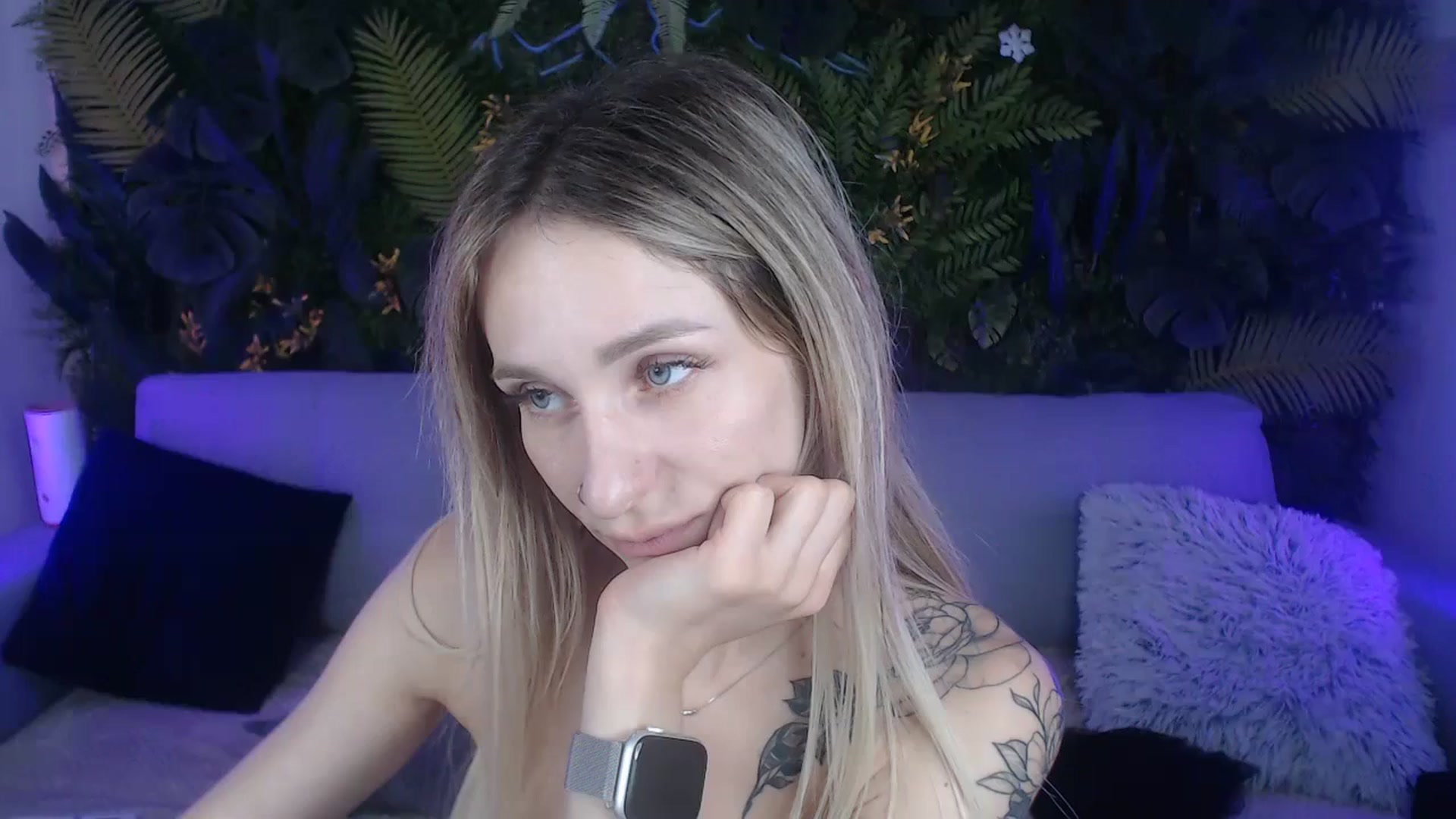 Gallery image thumbnail from Horny_Blond's myfreecams stream on, 08/11/2024, 13:22 image 20 of 20