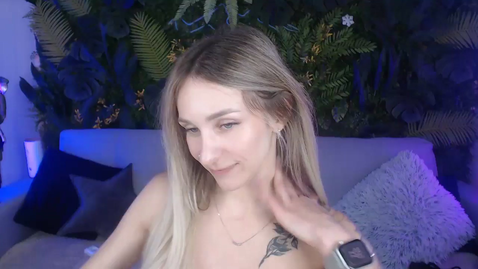 Gallery image thumbnail from Horny_Blond's myfreecams stream on, 08/12/2024, 10:02 image 1 of 20