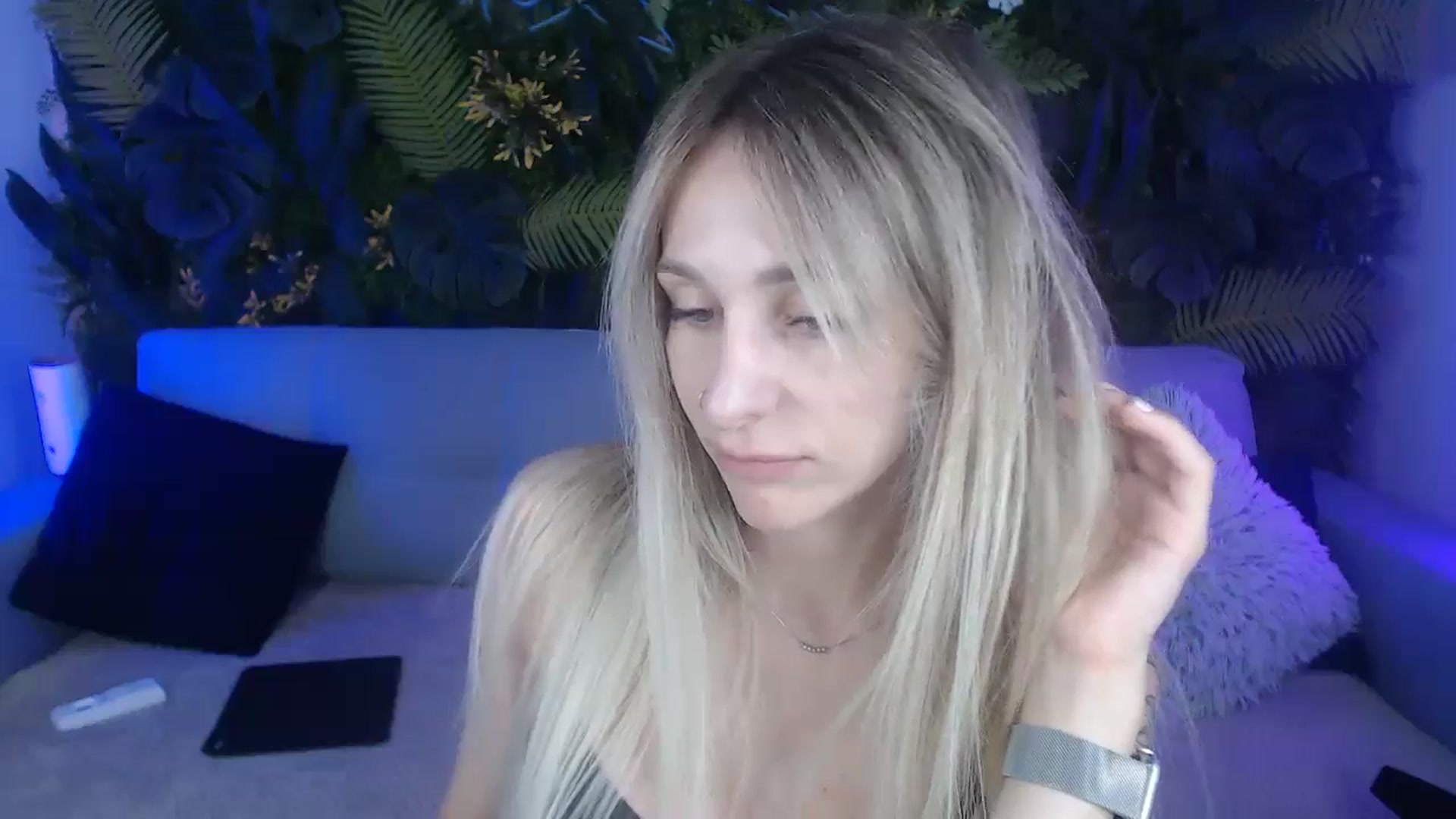 Gallery image thumbnail from Horny_Blond's myfreecams stream on, 08/12/2024, 10:33 image 4 of 20