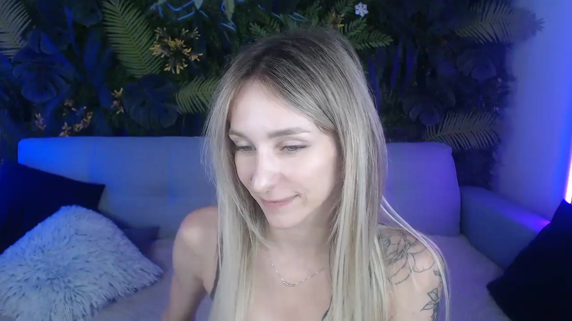 Gallery image thumbnail from Horny_Blond's myfreecams stream on, 08/12/2024, 11:57 image 11 of 20