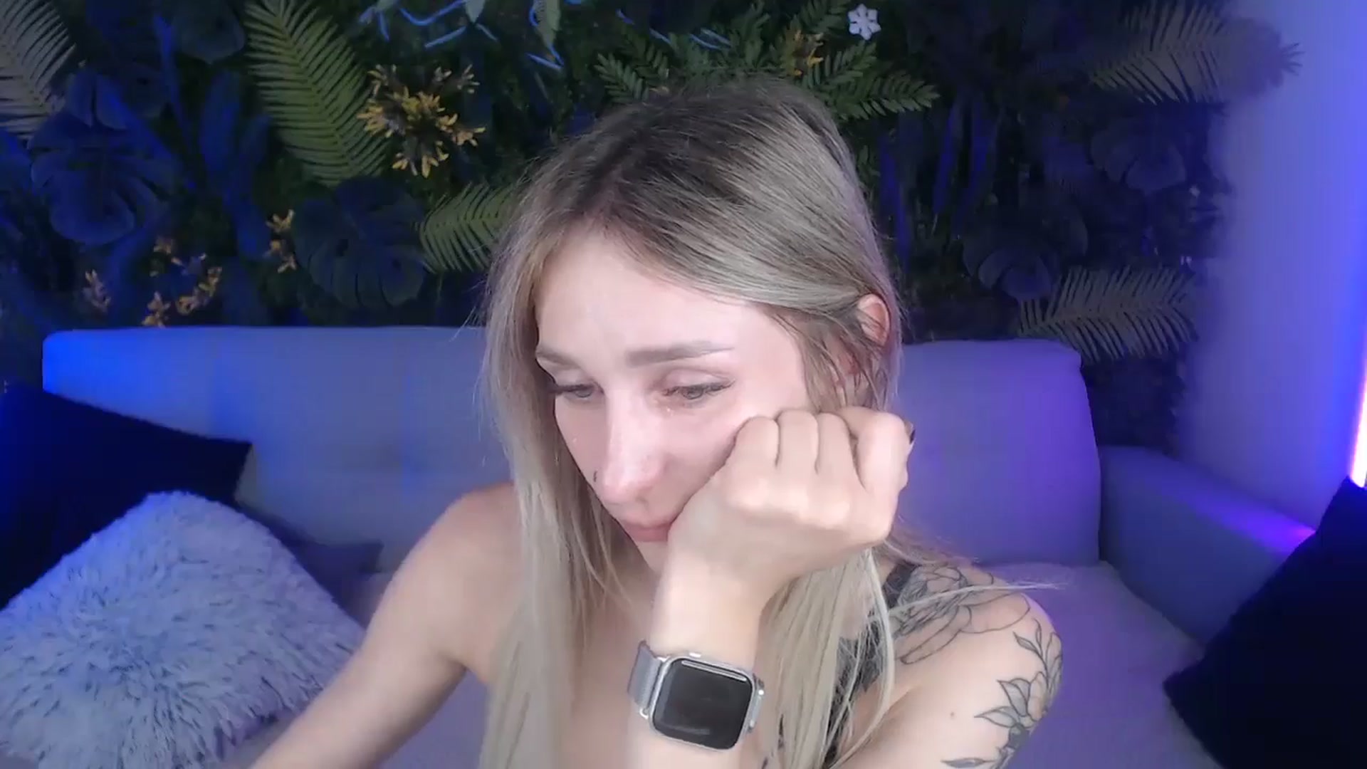 Gallery image thumbnail from Horny_Blond's myfreecams stream on, 08/12/2024, 11:57 image 14 of 20