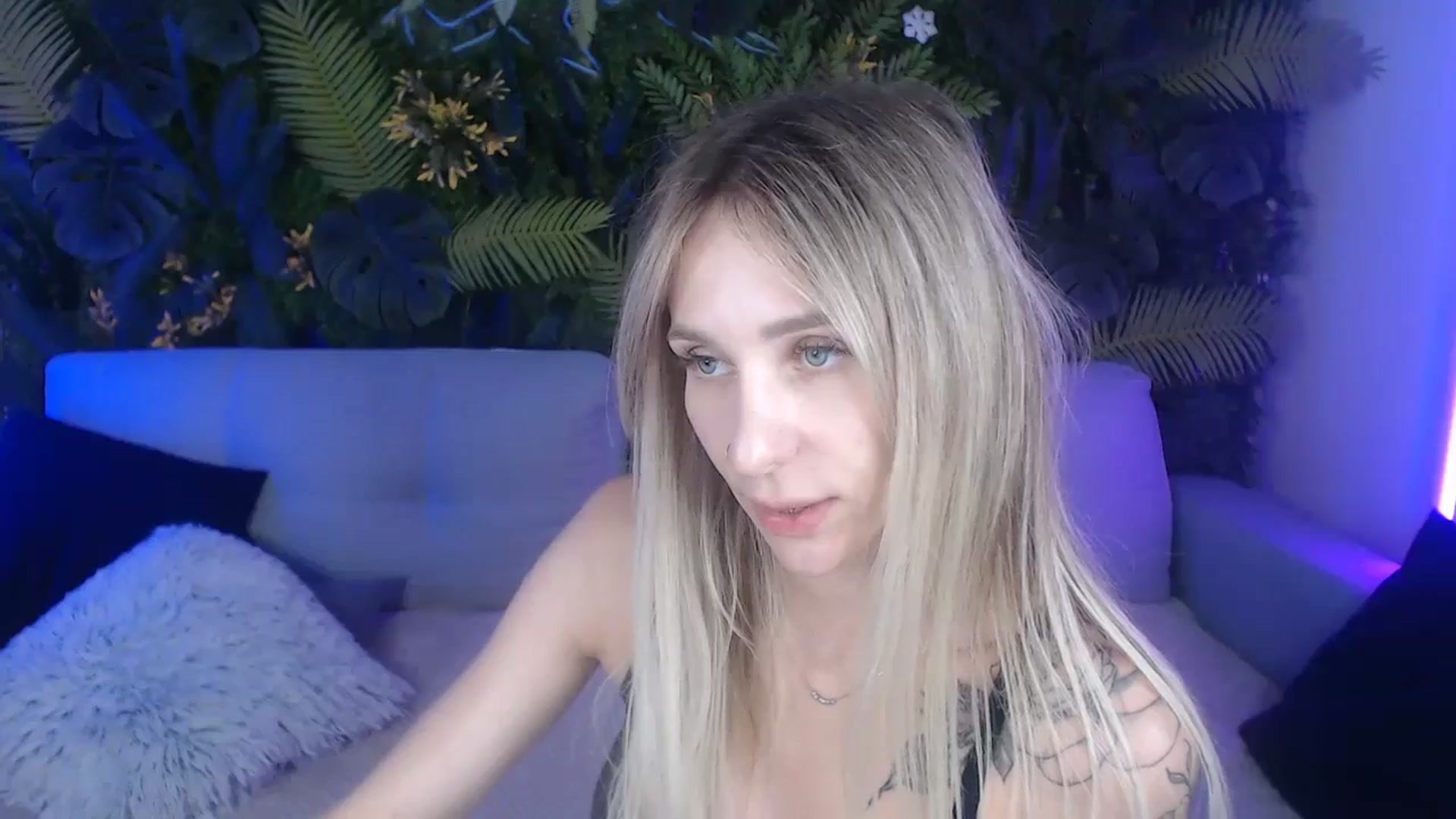 Gallery image thumbnail from Horny_Blond's myfreecams stream on, 08/12/2024, 11:57 image 7 of 20