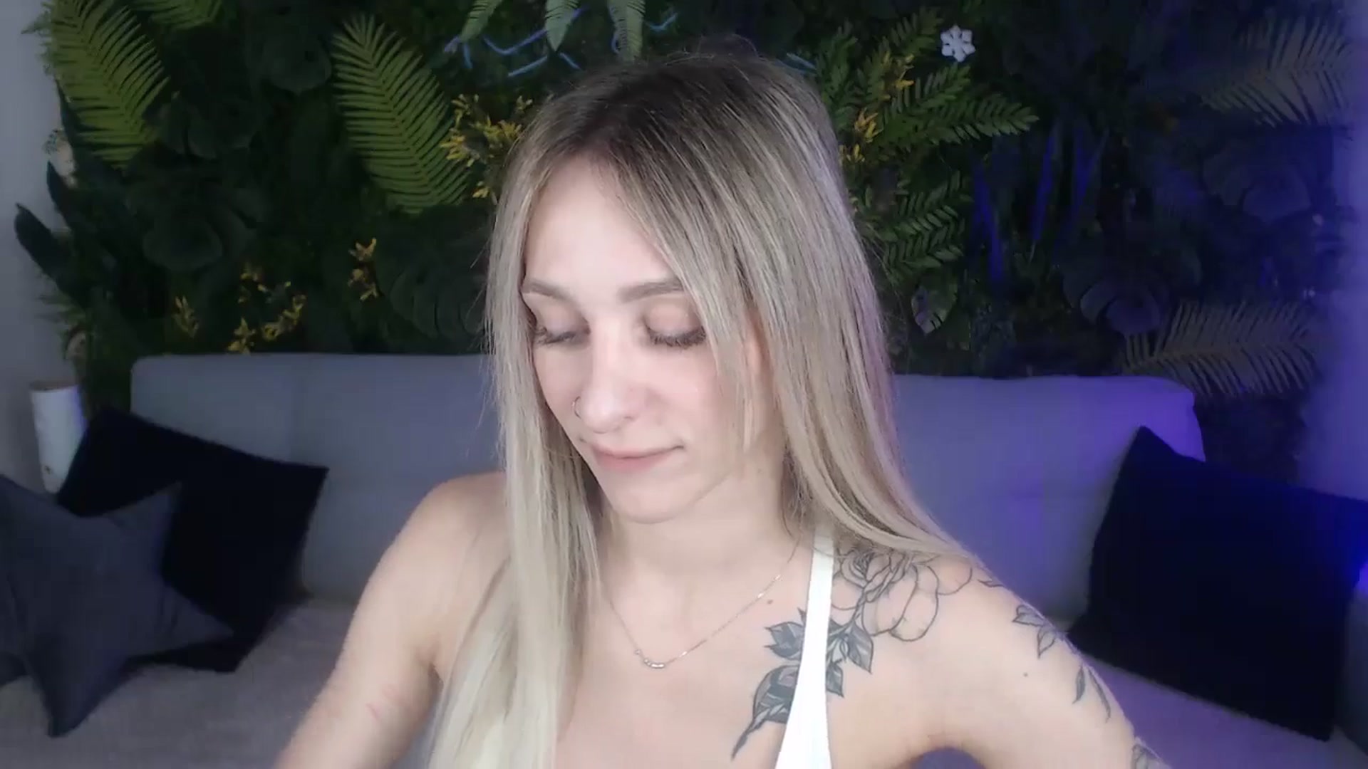 Gallery image thumbnail from Horny_Blond's myfreecams stream on, 08/13/2024, 08:25 image 3 of 20
