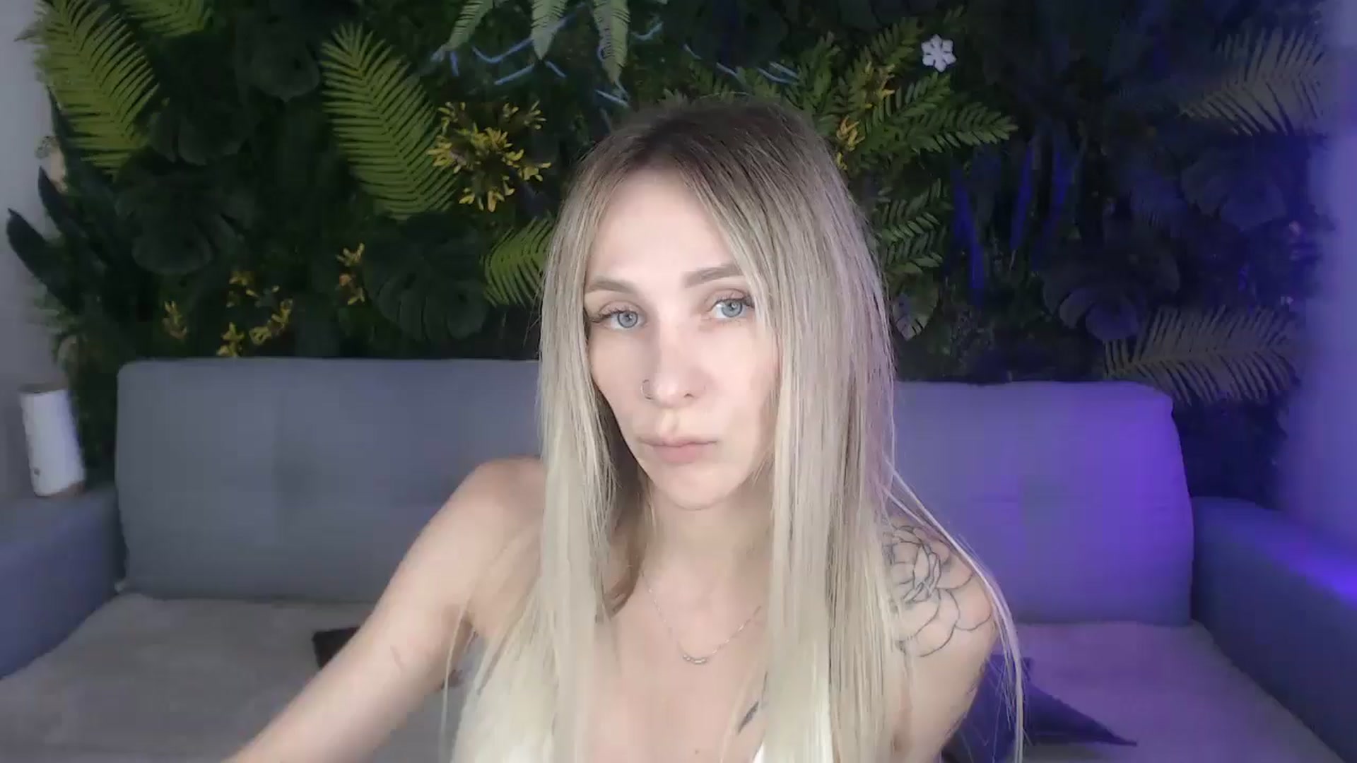 Gallery image thumbnail from Horny_Blond's myfreecams stream on, 08/13/2024, 10:43 image 1 of 20