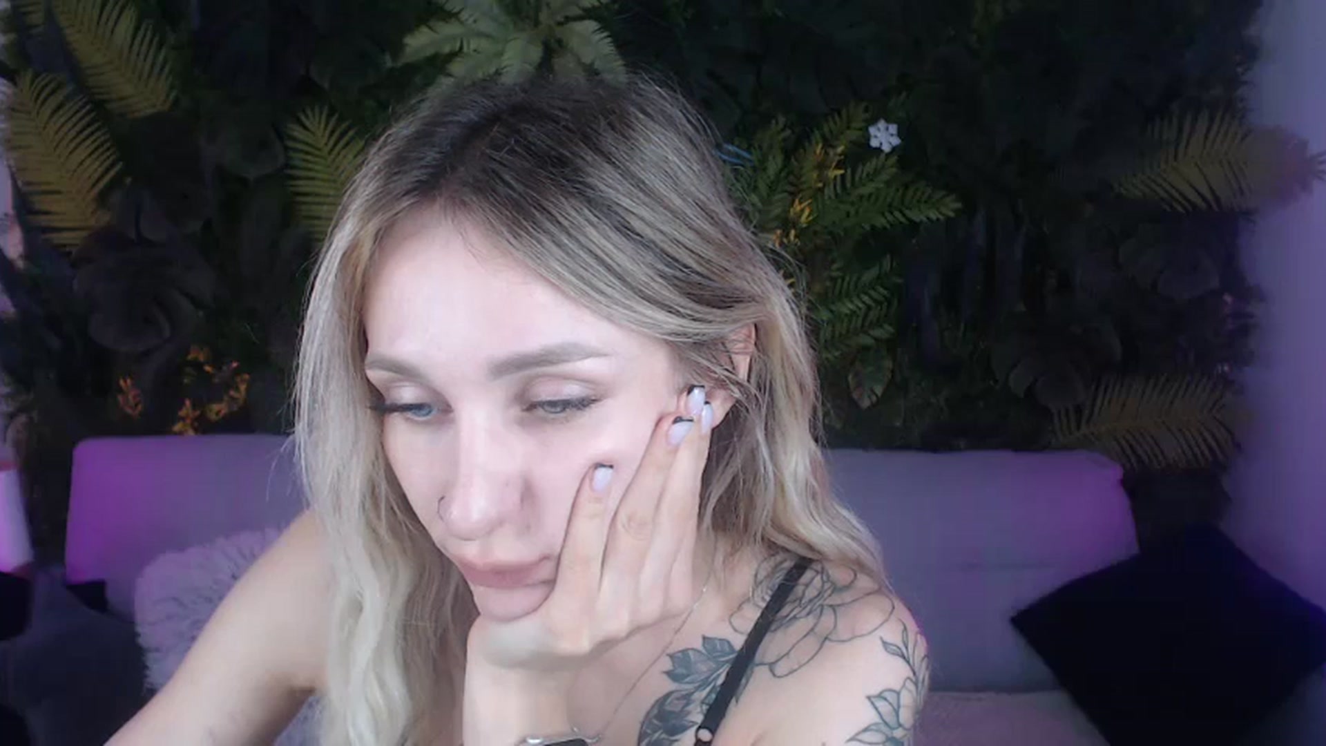 Gallery image thumbnail from Horny_Blond's myfreecams stream on, 08/16/2024, 10:15 image 10 of 20