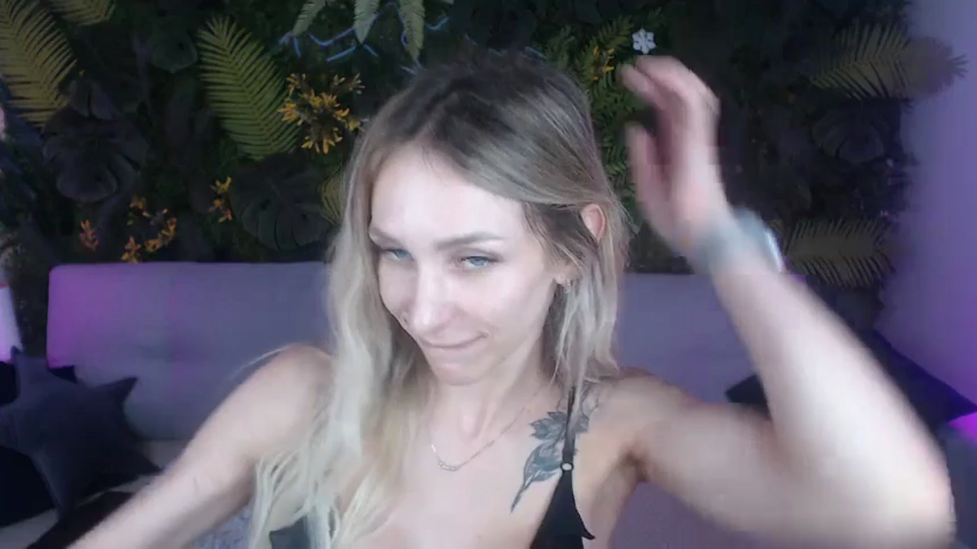 Gallery image thumbnail from Horny_Blond's myfreecams stream on, 08/16/2024, 11:33 image 13 of 20
