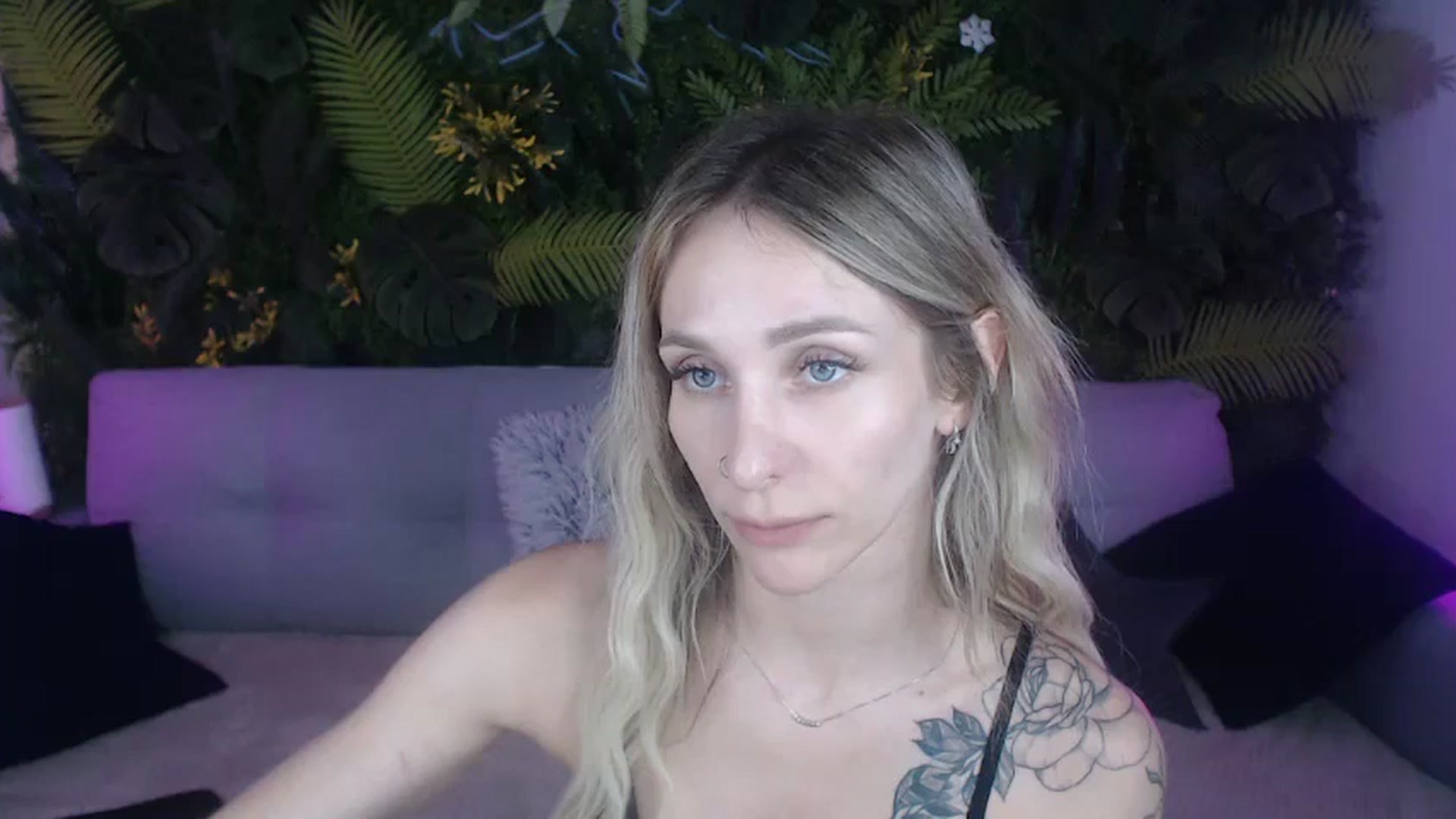 Gallery image thumbnail from Horny_Blond's myfreecams stream on, 08/16/2024, 11:49 image 18 of 20