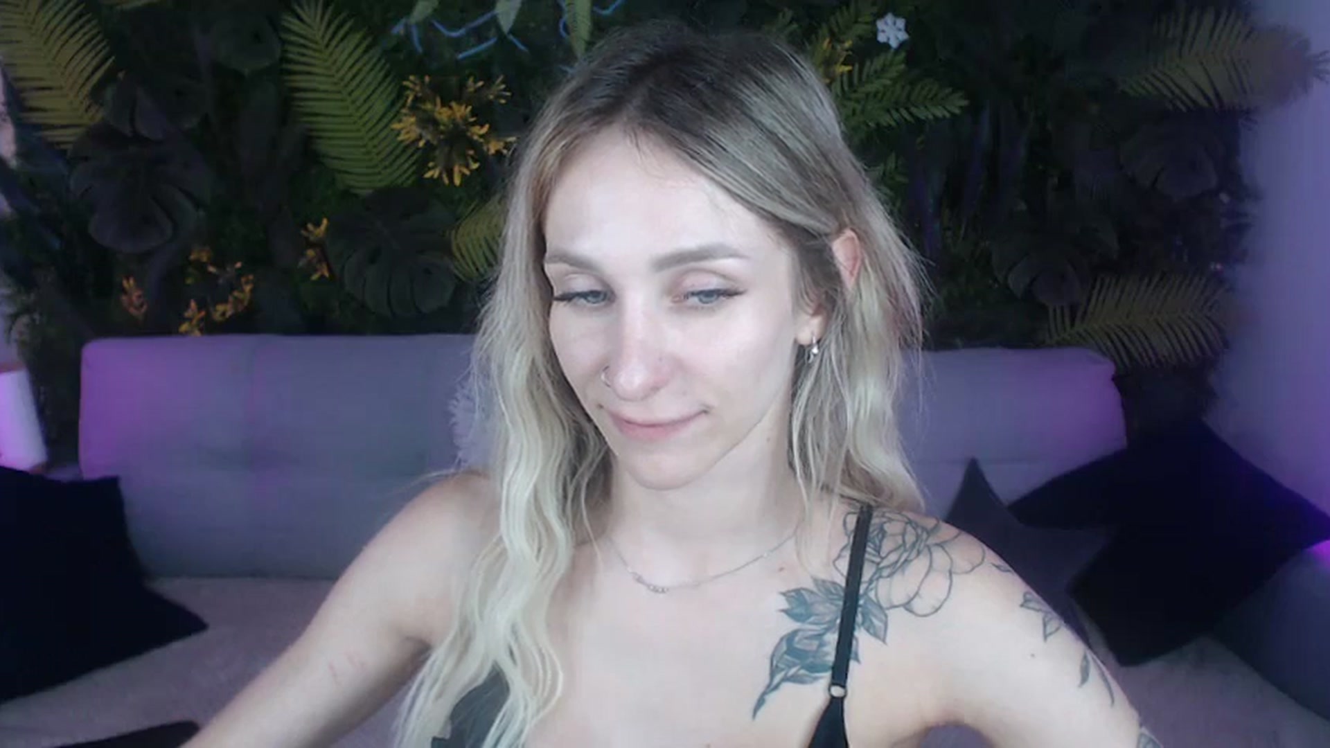 Gallery image thumbnail from Horny_Blond's myfreecams stream on, 08/16/2024, 11:49 image 14 of 20