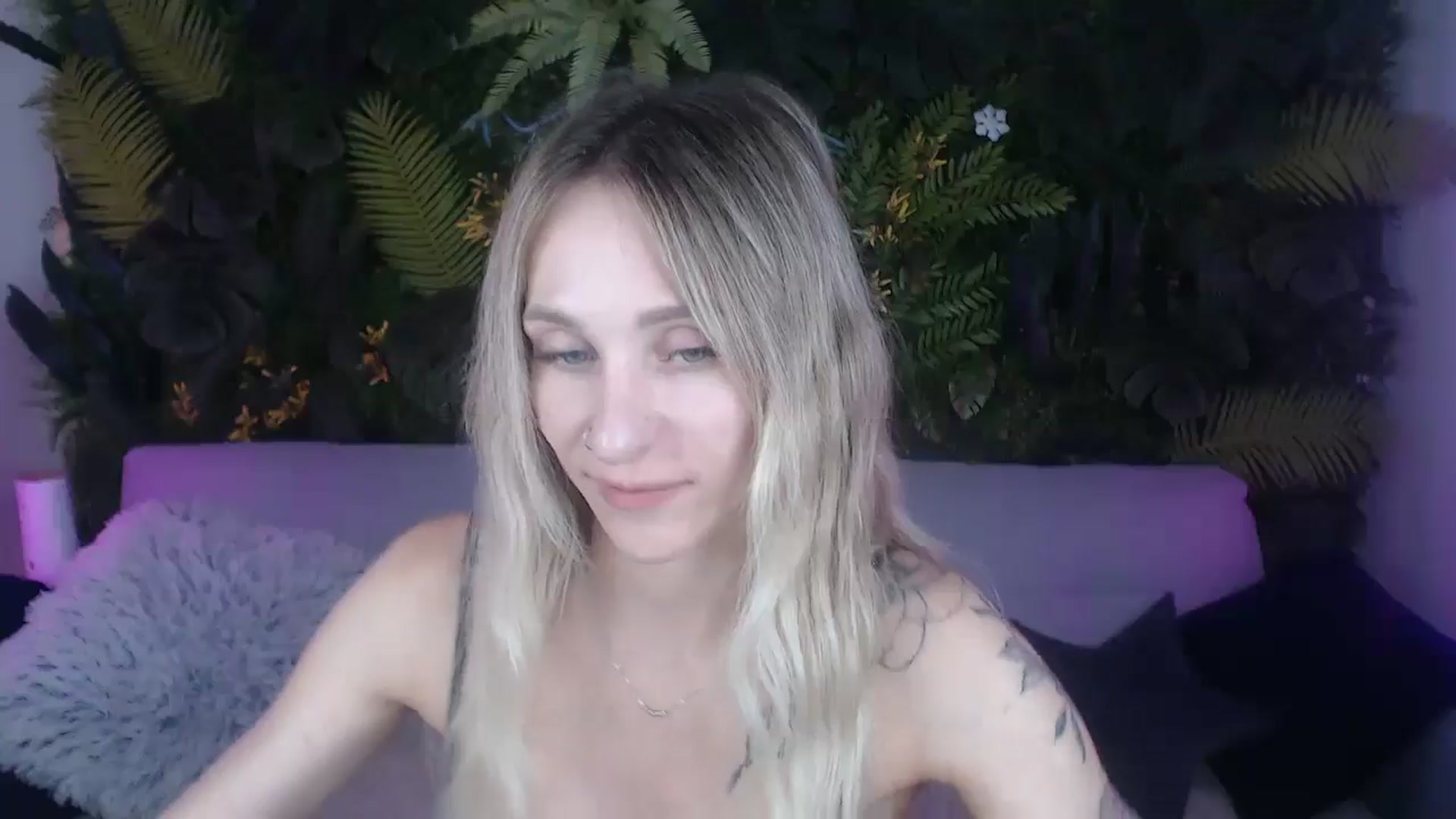 Gallery image thumbnail from Horny_Blond's myfreecams stream on, 08/17/2024, 10:15 image 6 of 20