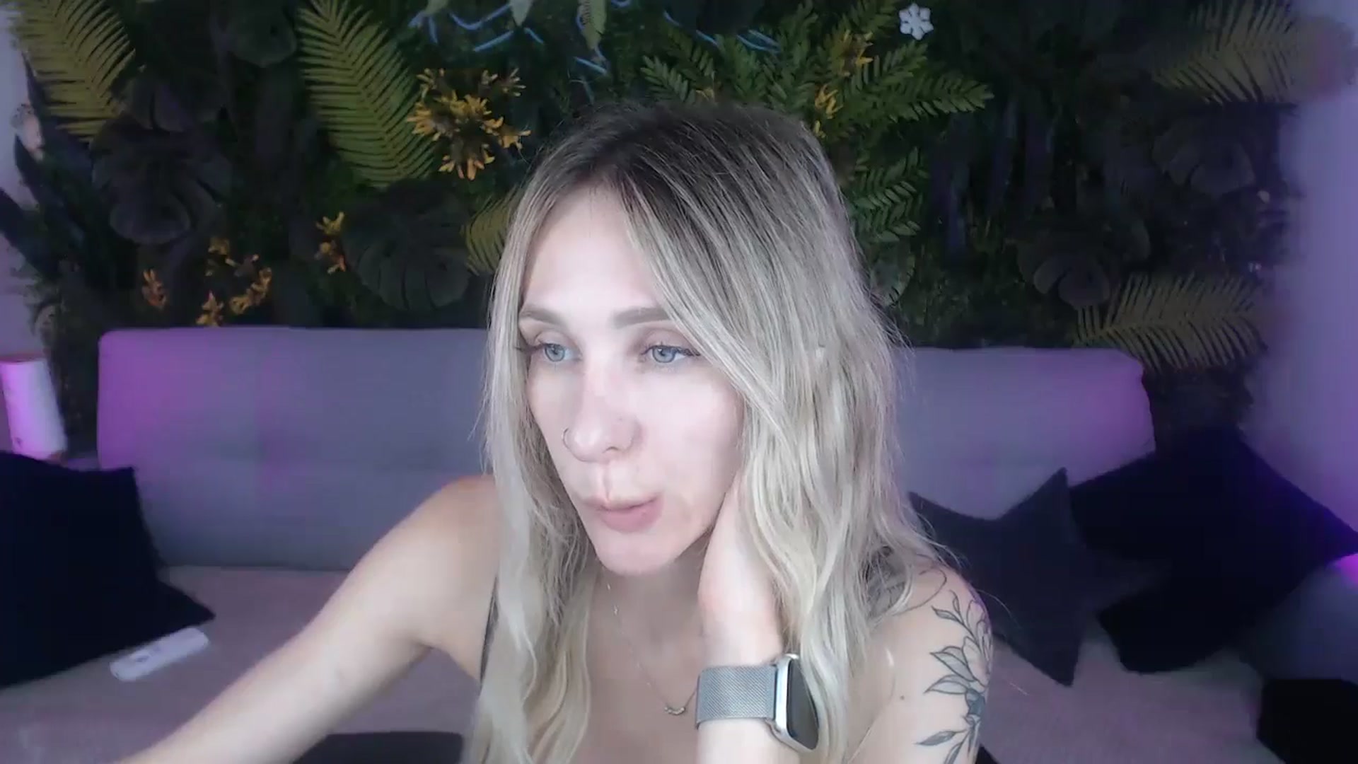 Gallery image thumbnail from Horny_Blond's myfreecams stream on, 08/17/2024, 10:51 image 2 of 20