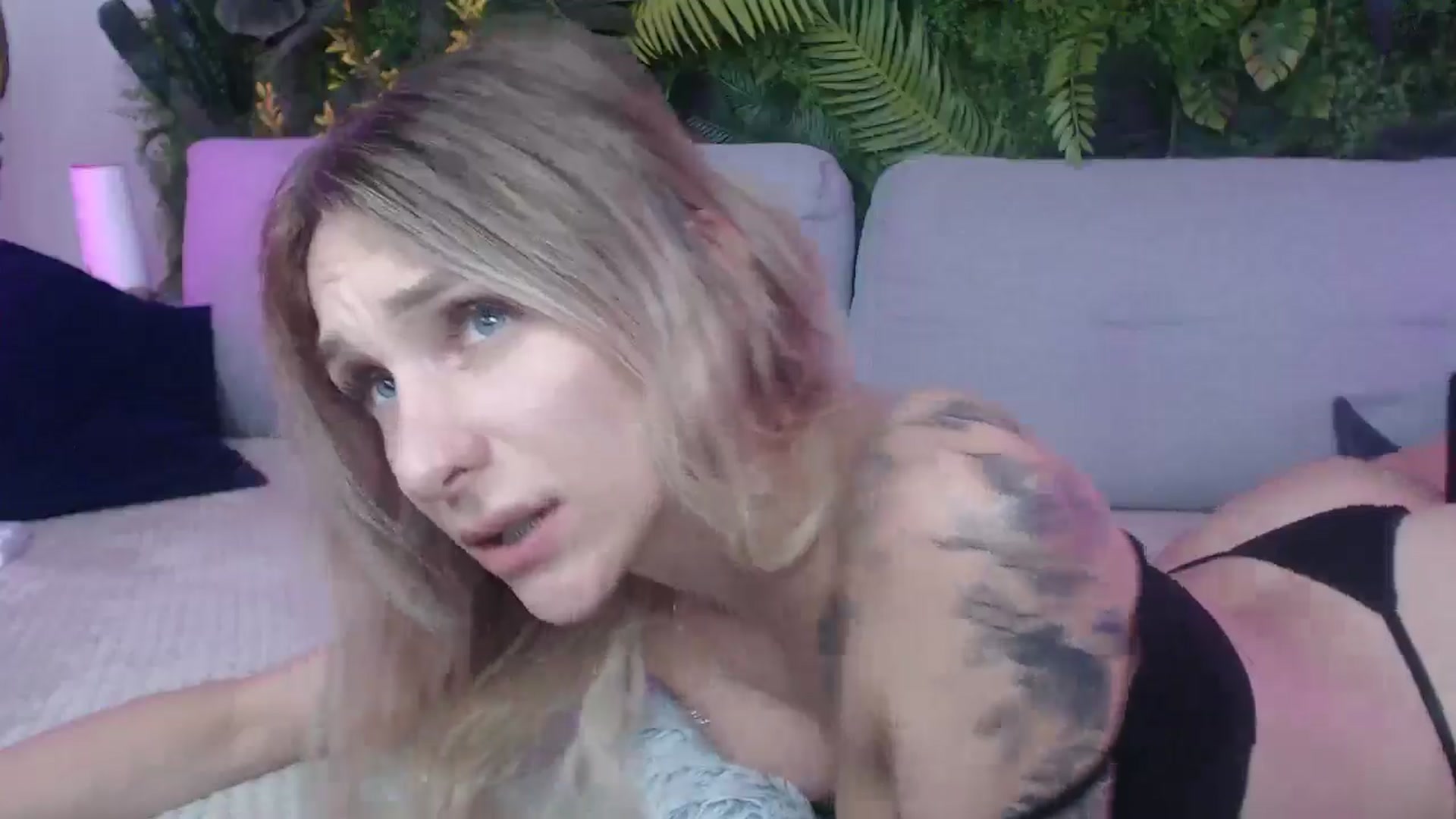 Gallery image thumbnail from Horny_Blond's myfreecams stream on, 08/17/2024, 11:47 image 12 of 20