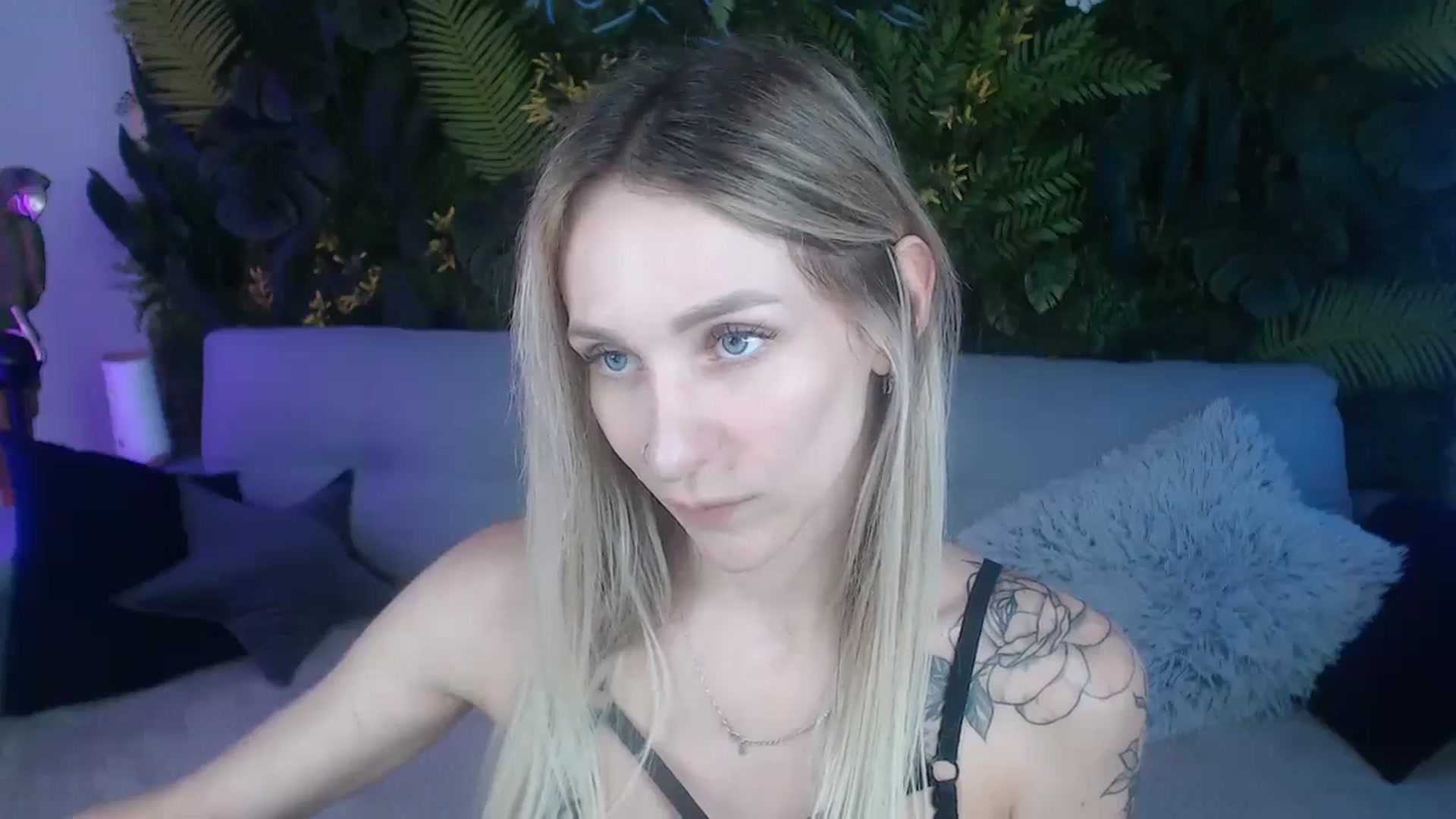 Gallery image thumbnail from Horny_Blond's myfreecams stream on, 08/18/2024, 09:17 image 13 of 20