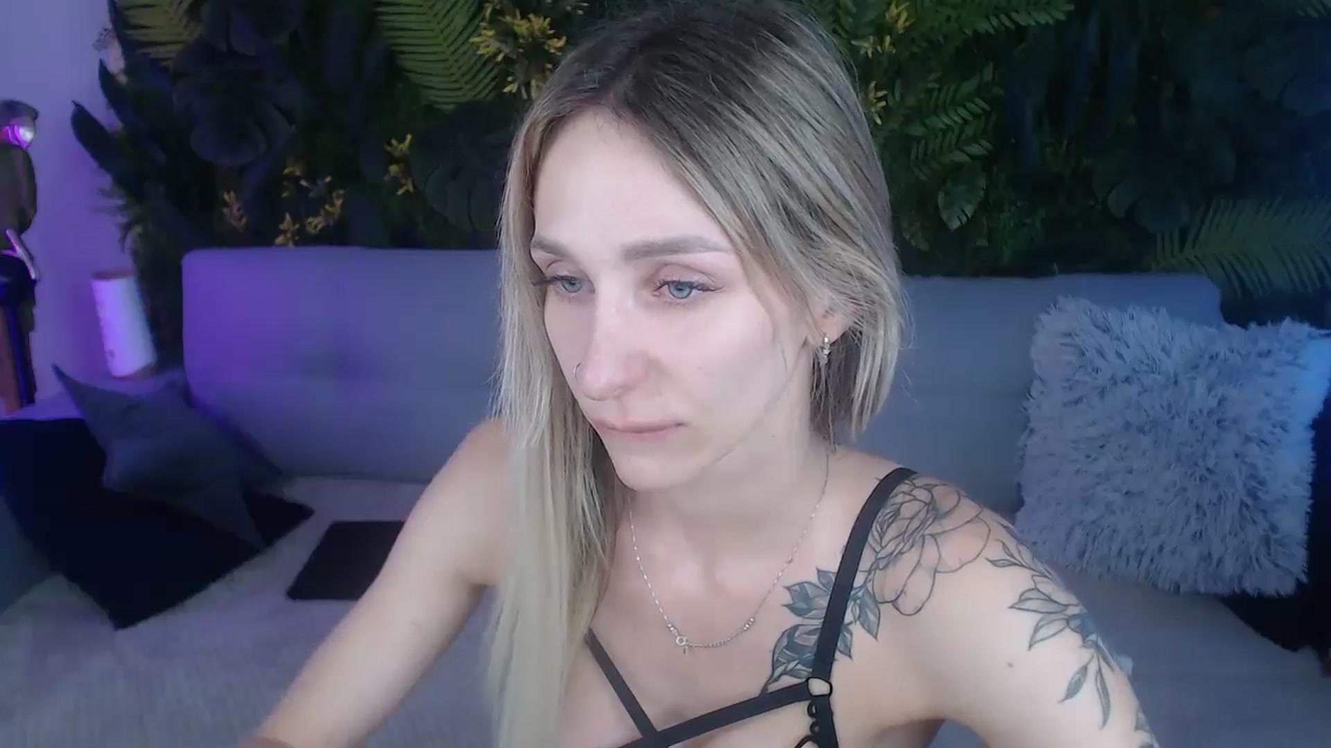 Gallery image thumbnail from Horny_Blond's myfreecams stream on, 08/18/2024, 13:55 image 3 of 20