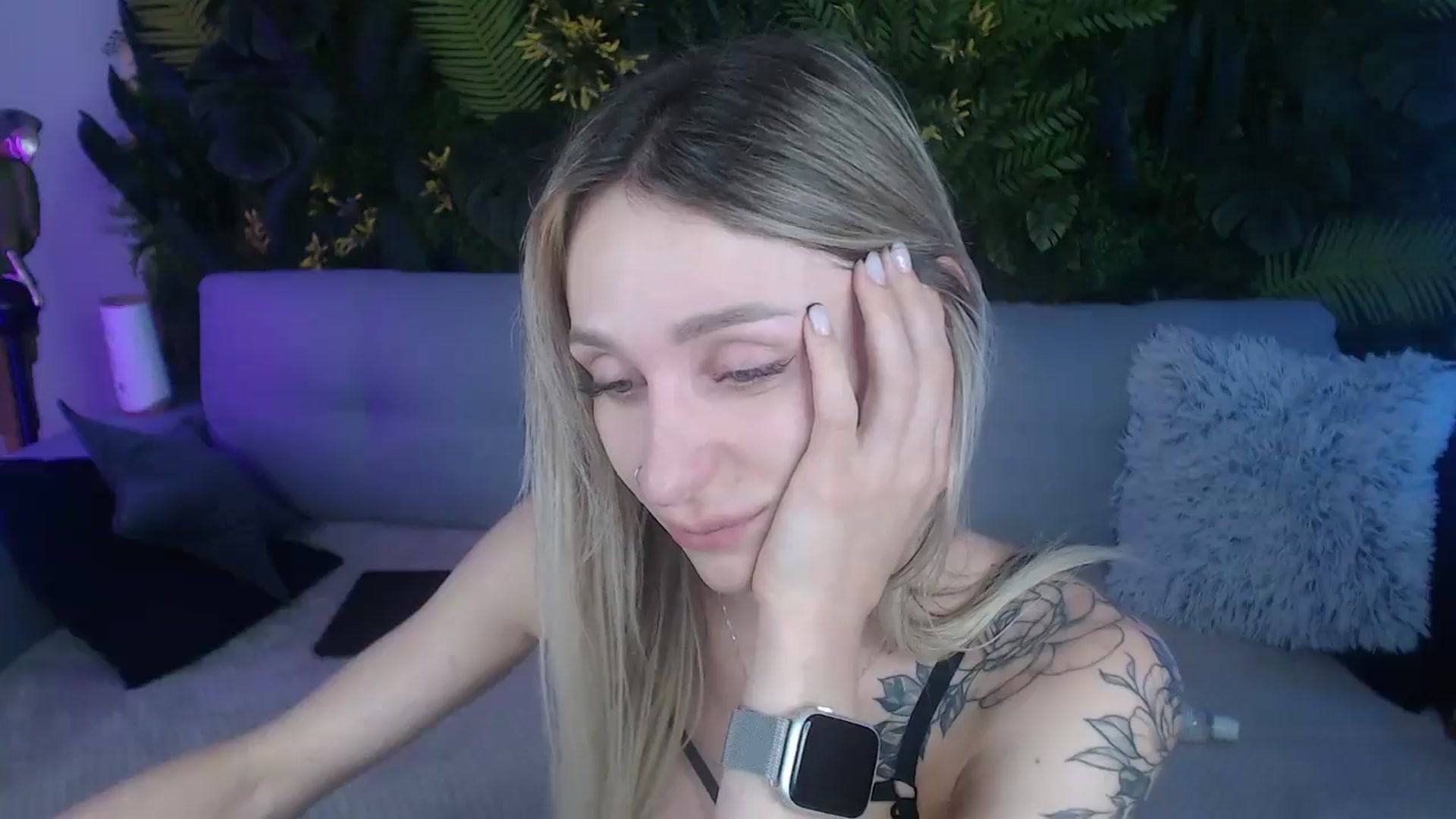 Gallery image thumbnail from Horny_Blond's myfreecams stream on, 08/18/2024, 13:55 image 4 of 20
