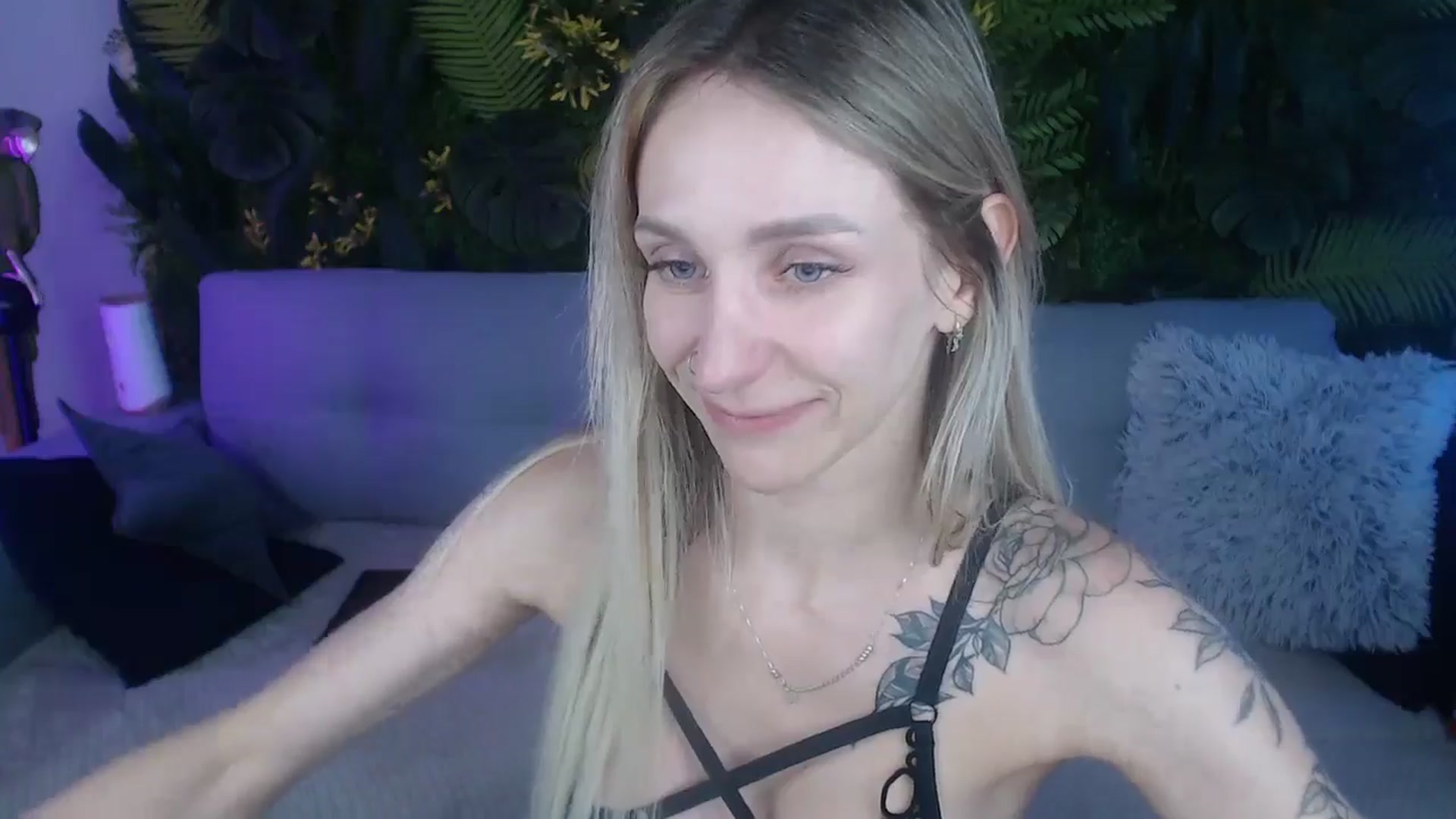 Gallery image thumbnail from Horny_Blond's myfreecams stream on, 08/18/2024, 13:55 image 20 of 20