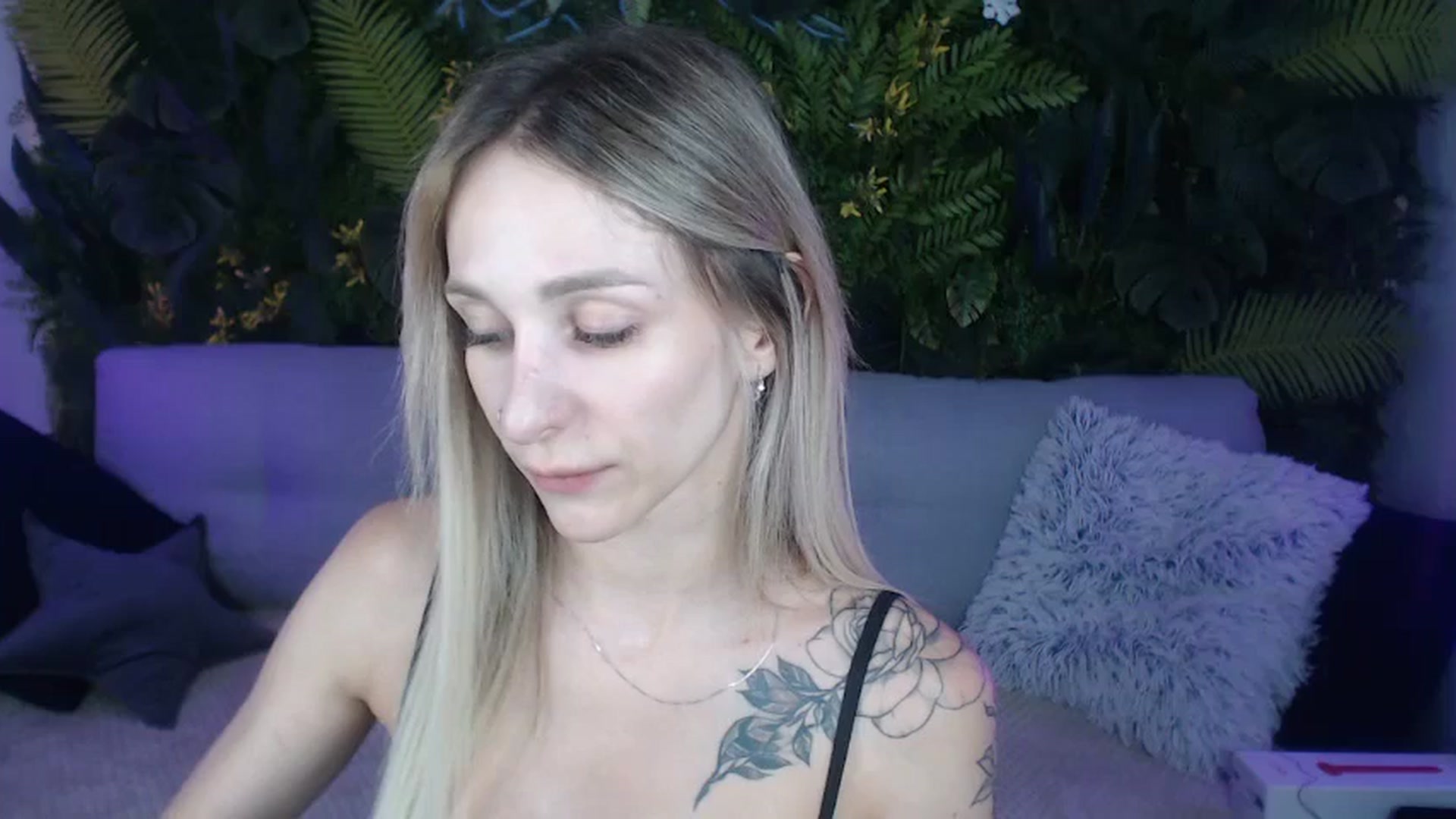 Gallery image thumbnail from Horny_Blond's myfreecams stream on, 08/27/2024, 08:16 image 20 of 20