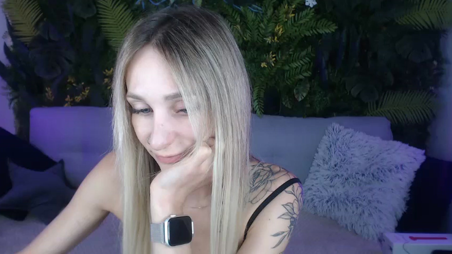 Gallery image thumbnail from Horny_Blond's myfreecams stream on, 08/27/2024, 09:38 image 2 of 20