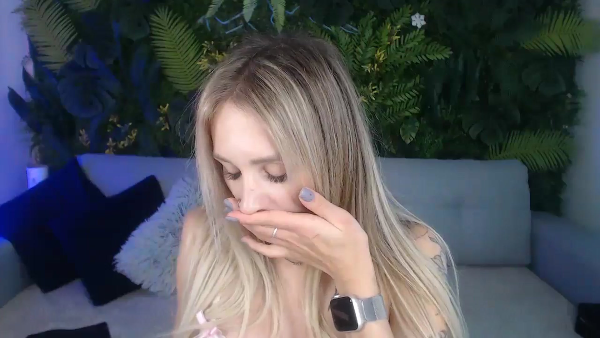 Gallery image thumbnail from Horny_Blond's myfreecams stream on, 08/30/2024, 09:24 image 18 of 20